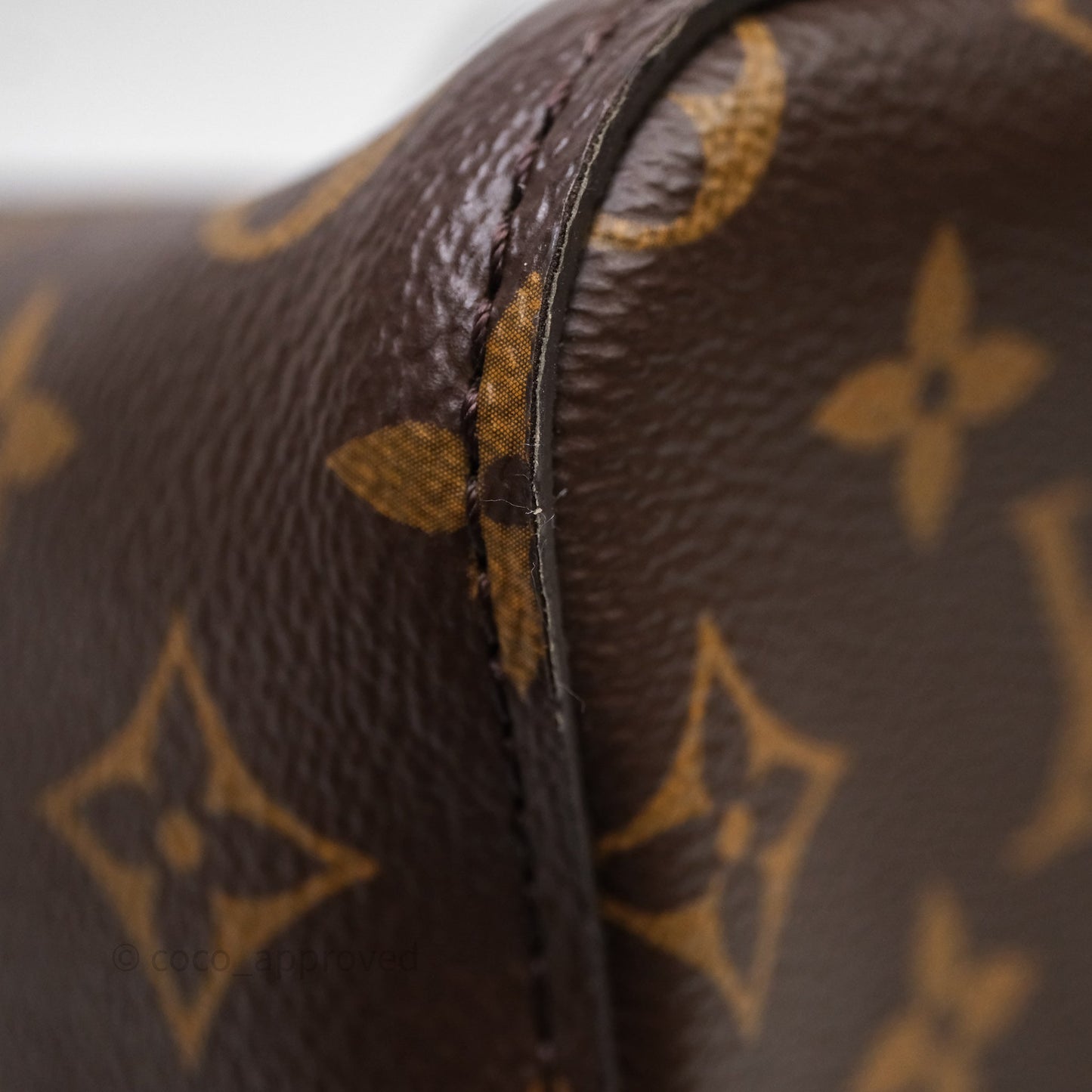 Louis Vuitton NéoNoé MM Black Monogram Canvas