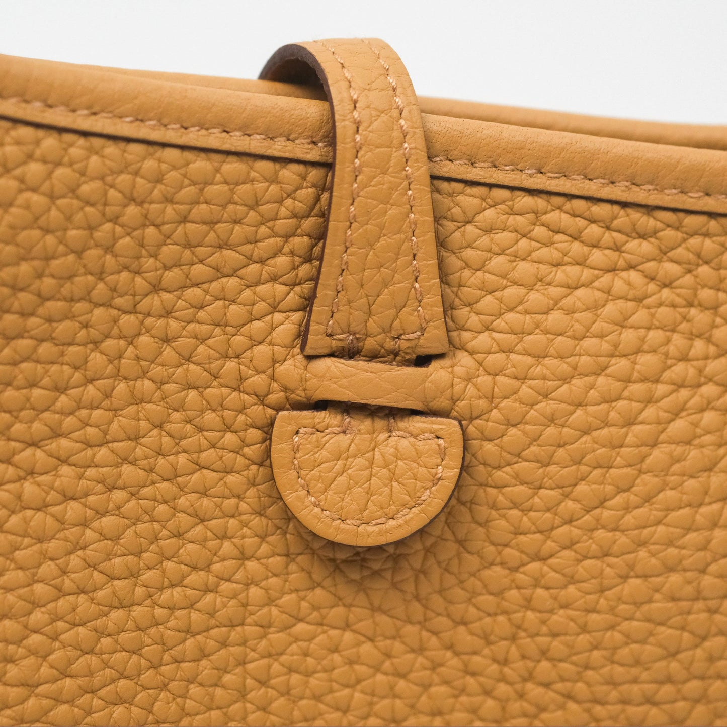 Hermès Mini Evelyne 16 Biscuit 48 Clemence Gold Hardware