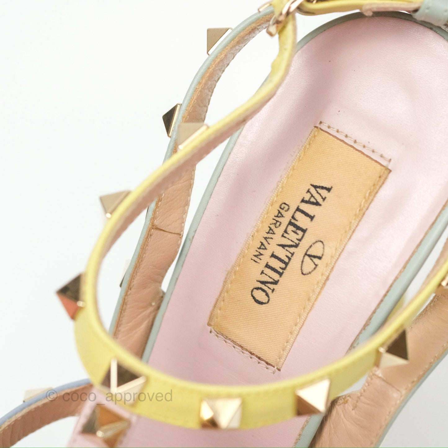 Valentino Garavani Rockstud Leather Slingback Pumps in Watercolor Size 39