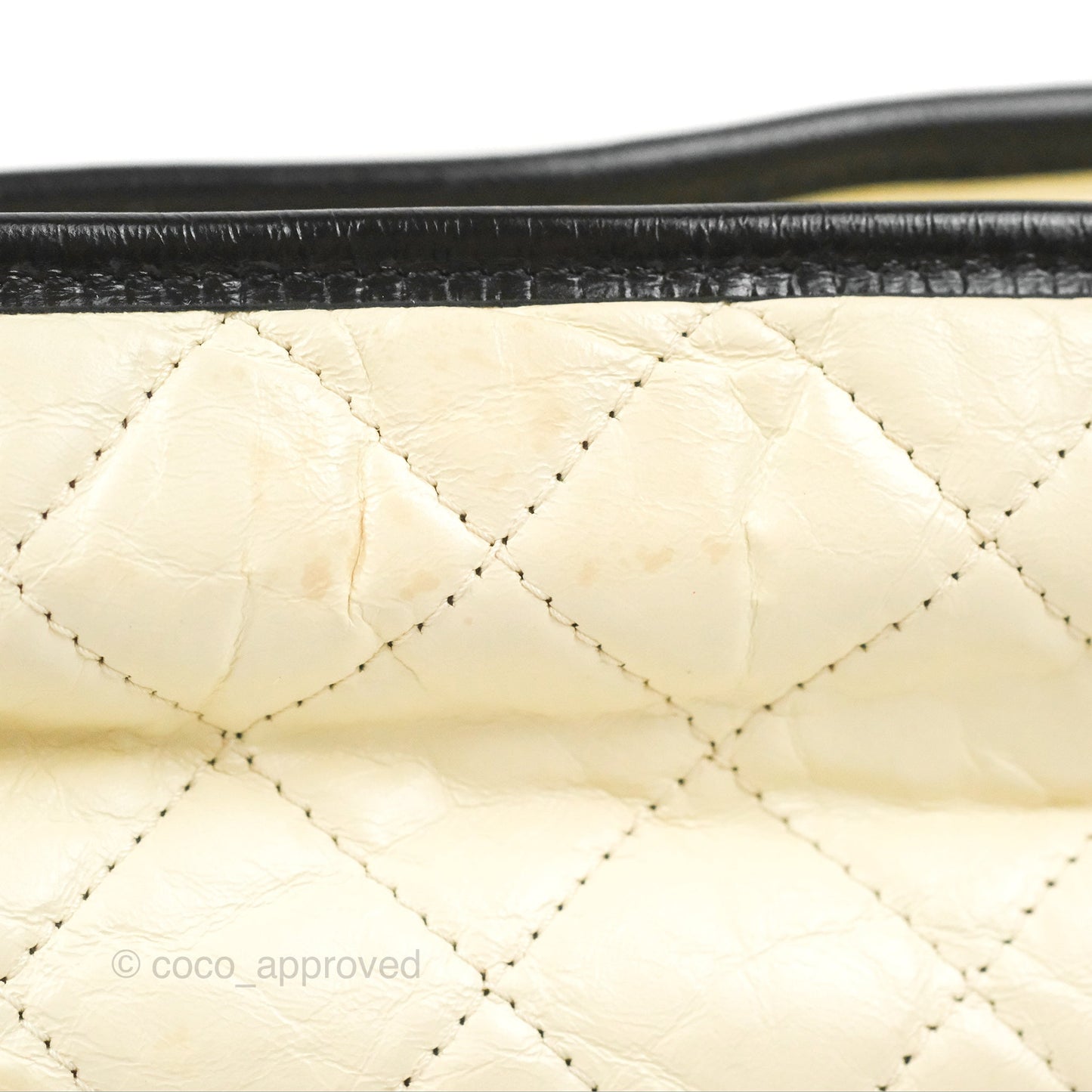 Chanel New Medium Gabrielle Hobo White/Black Aged Calfskin