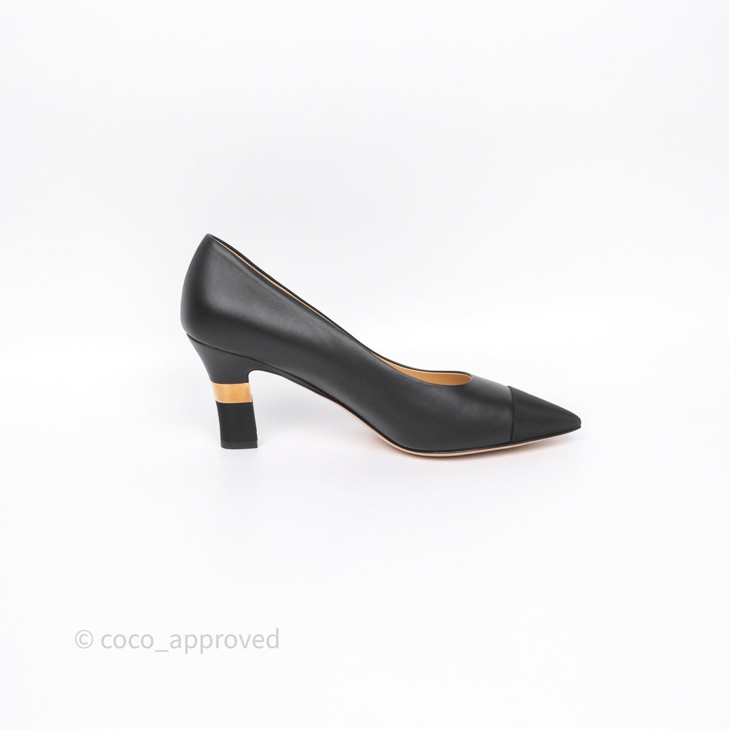 Chanel CC Cap Toe Pumps Heels Black Lambskin Size 38