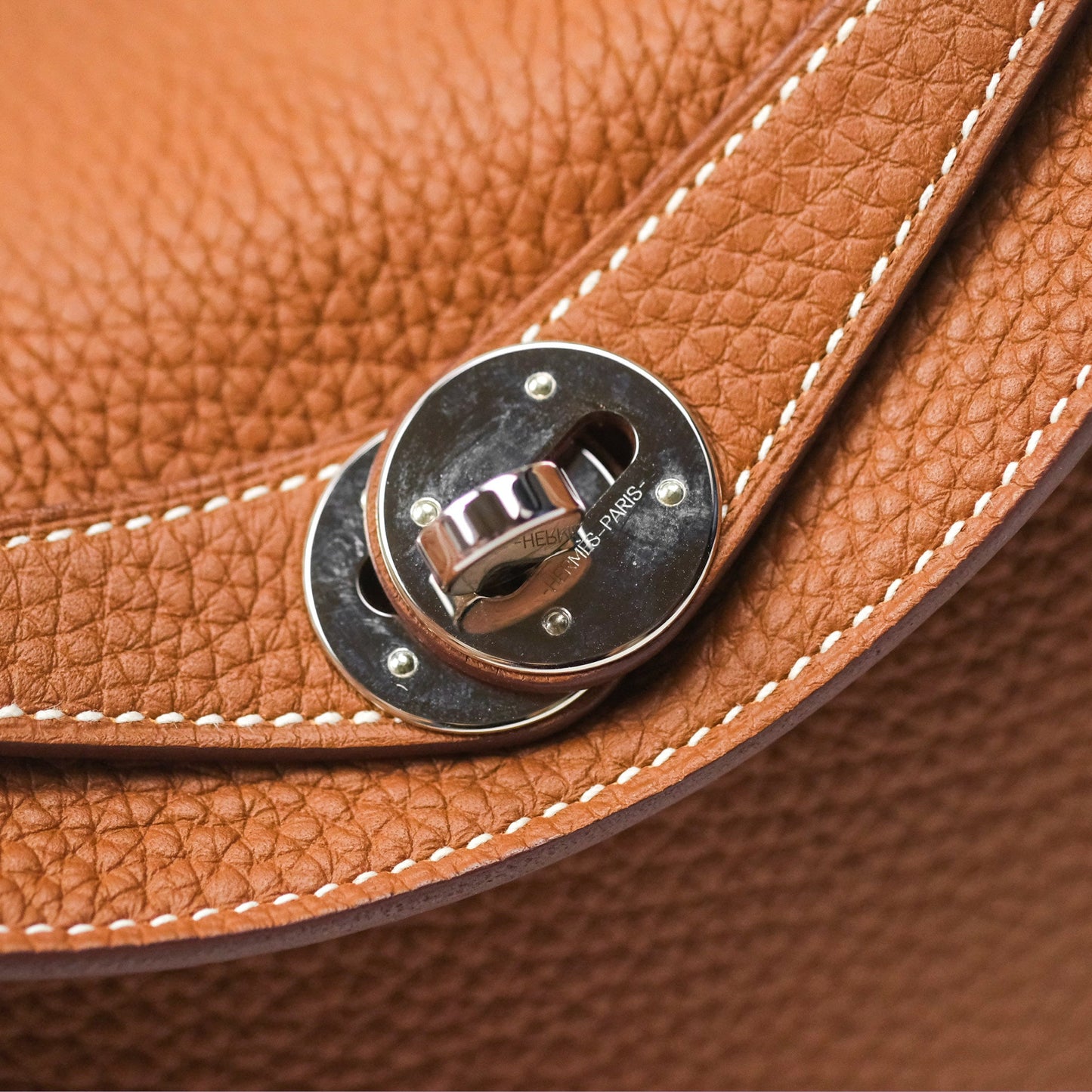 Hermès Lindy 26 Gold Clemence Palladium Hardware
