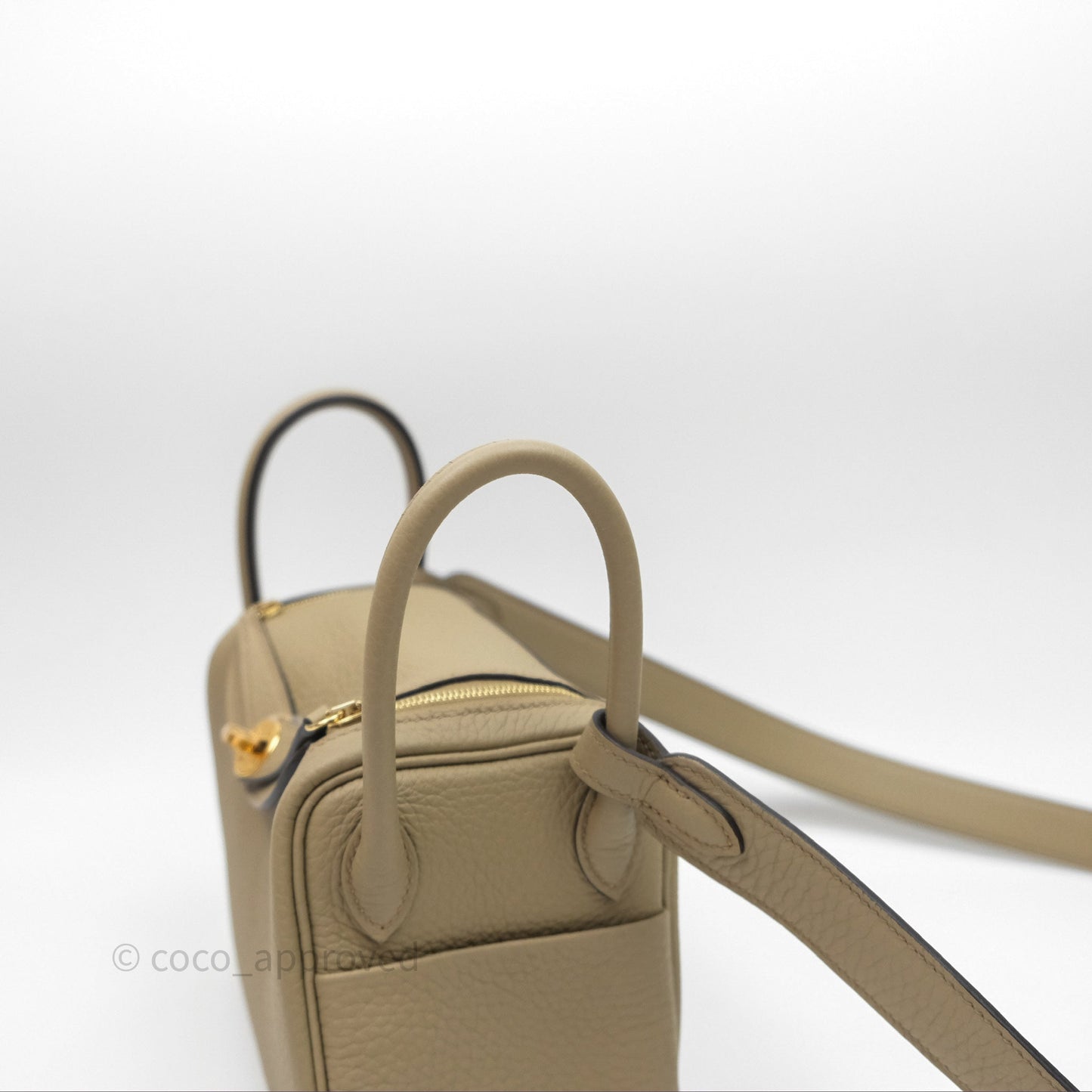 Hermès Mini Lindy 20 Beige Marfa 8Q Clemence Gold Hardware