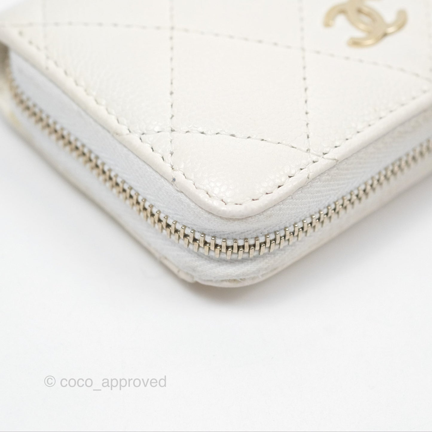 Chanel Classic Zipped Coin Purse White Caviar Gold Hardware