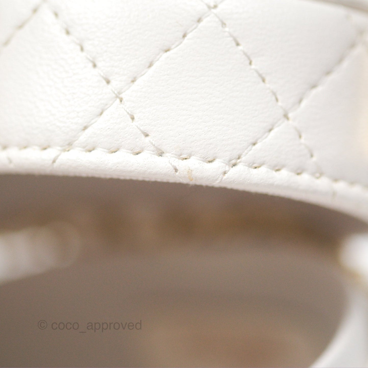 Chanel Quilted Round Vanity Clutch With Chain Lambskin White Gold Hardware
