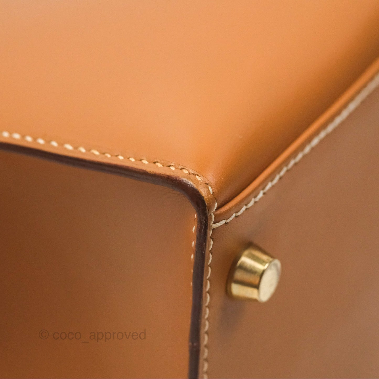 Hermès Vintage Kelly 28 Sellier Gold Calf Gold Hardware