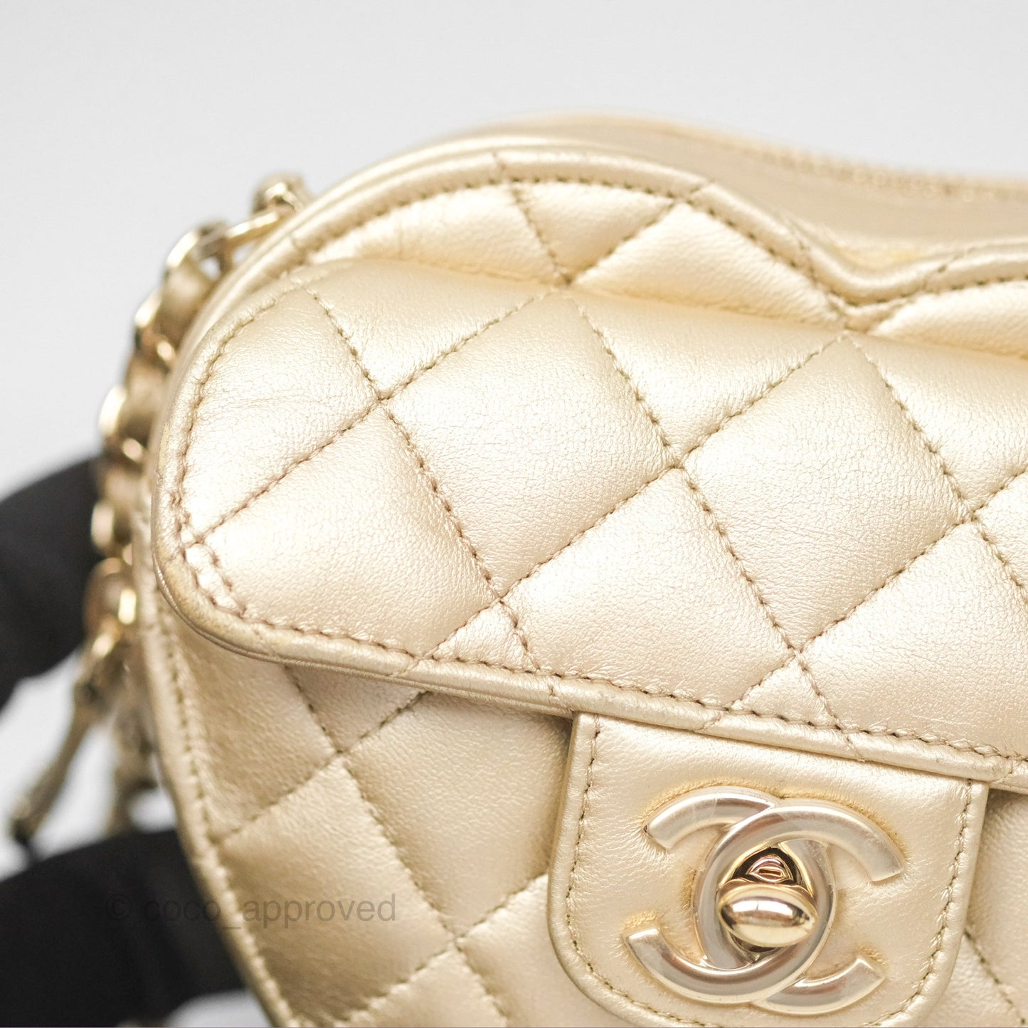 Chanel Small Heart Bag Gold Lambskin Gold Hardware 22S