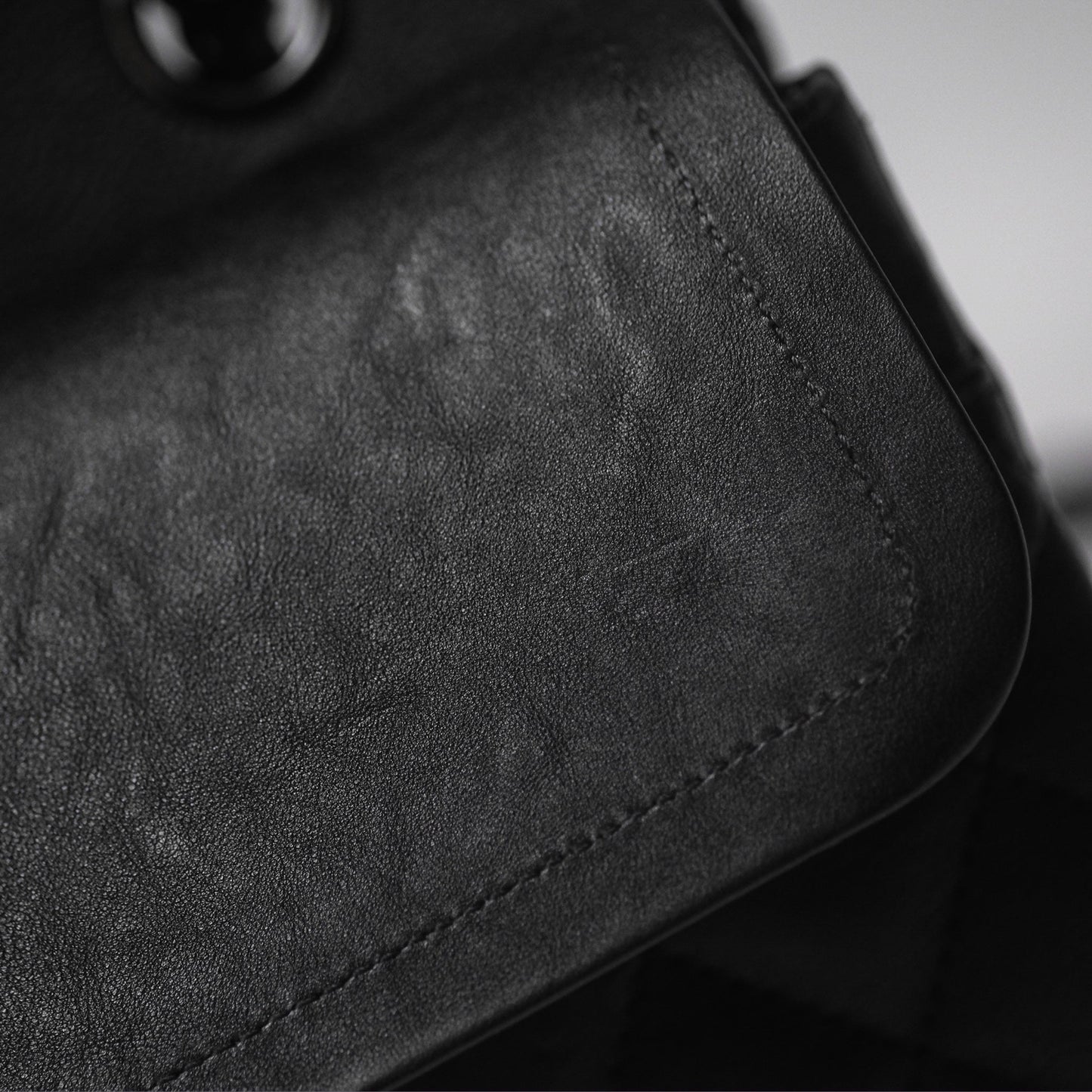 Chanel Classic Quilted M/L Medium Double Flap So Black Calfskin
