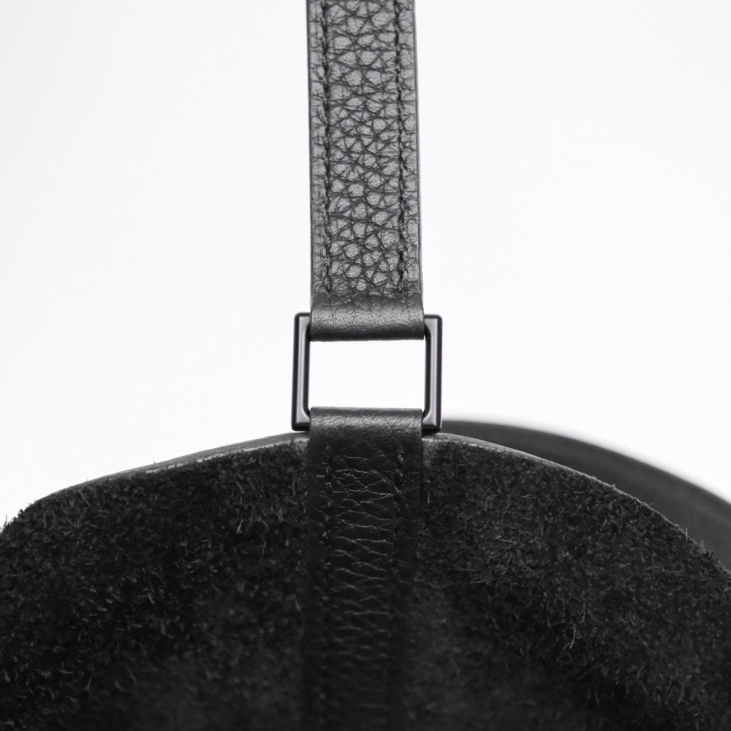 Hermès Picotin 18 Black Noir 89 Clemence So Black Hardware