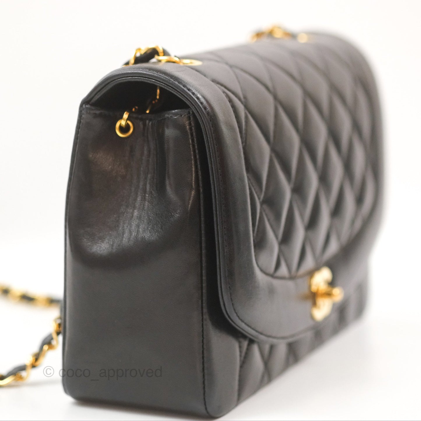 Chanel Vintage Medium Classic Diana Flap Bag Black Quilted Lambskin