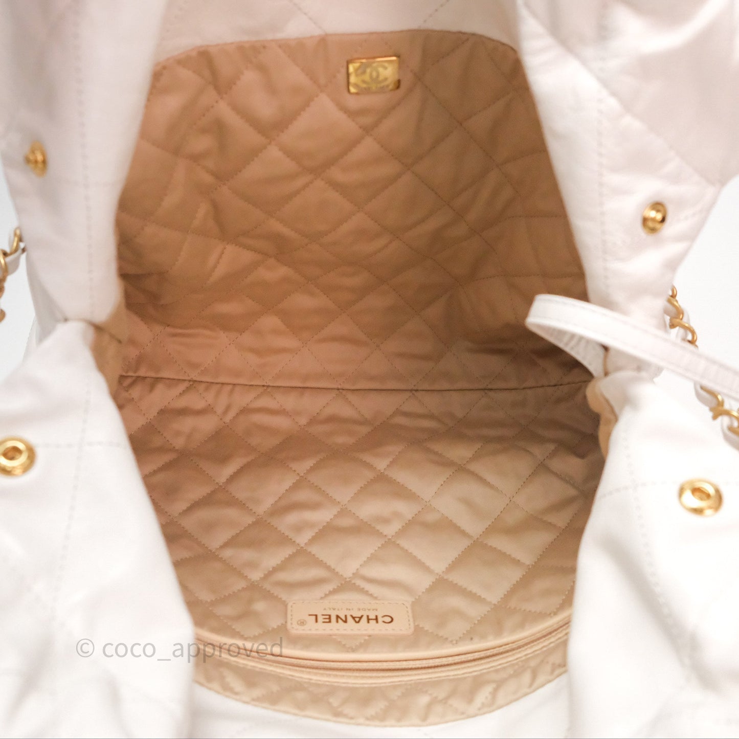 Chanel 22 Small White Shiny Calfskin Aged Gold Hardware