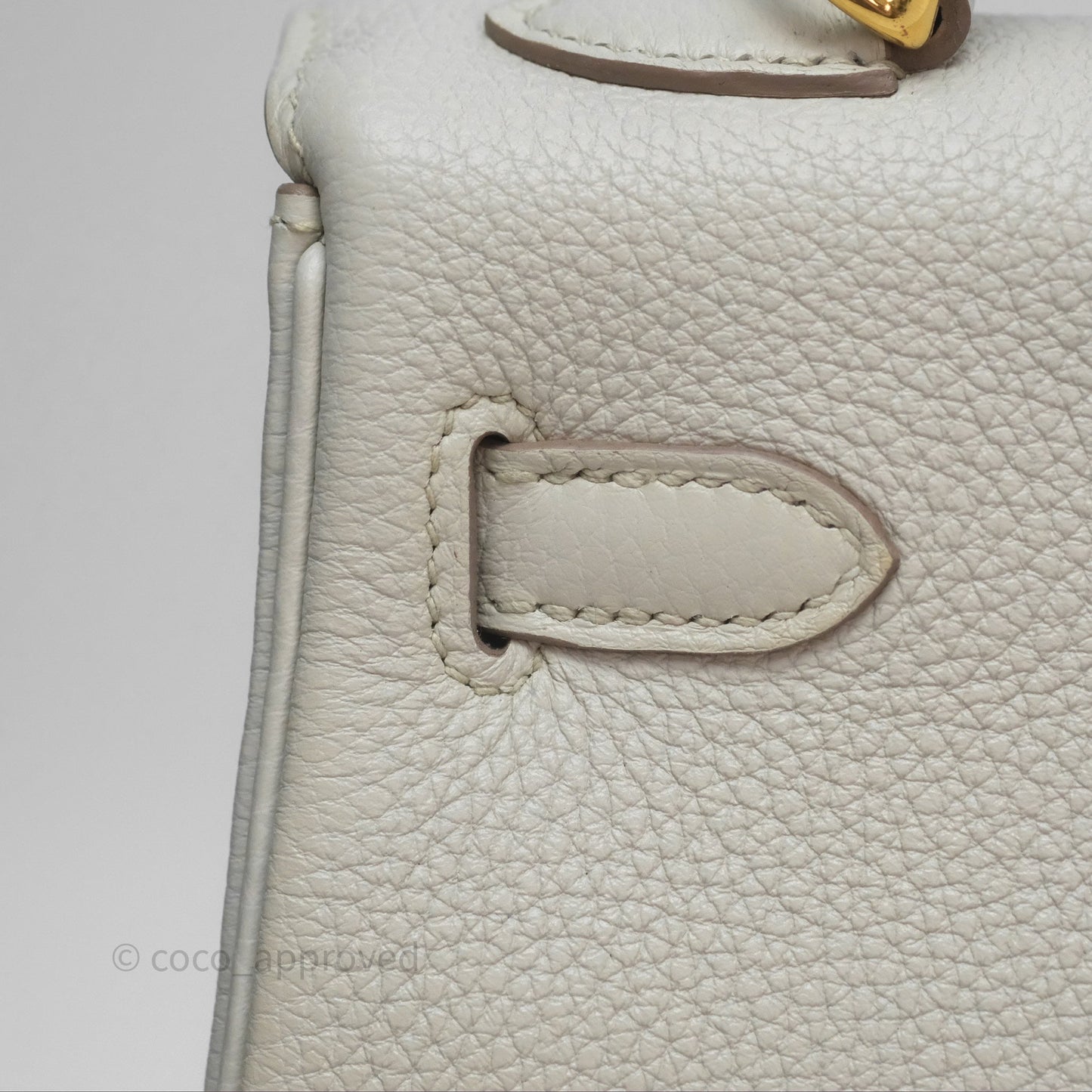 Hermès Retourne Kelly 25 Beton 8L Togo Gold Hardware