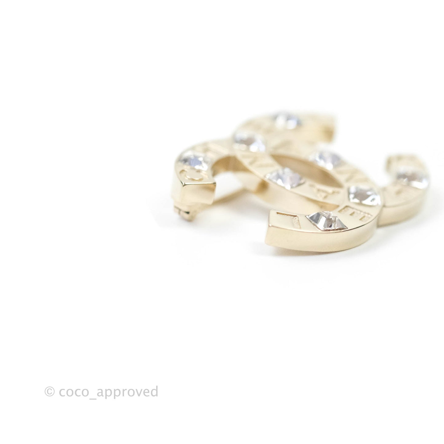 Chanel CC Crystal Brooch in Gold Tone 21P