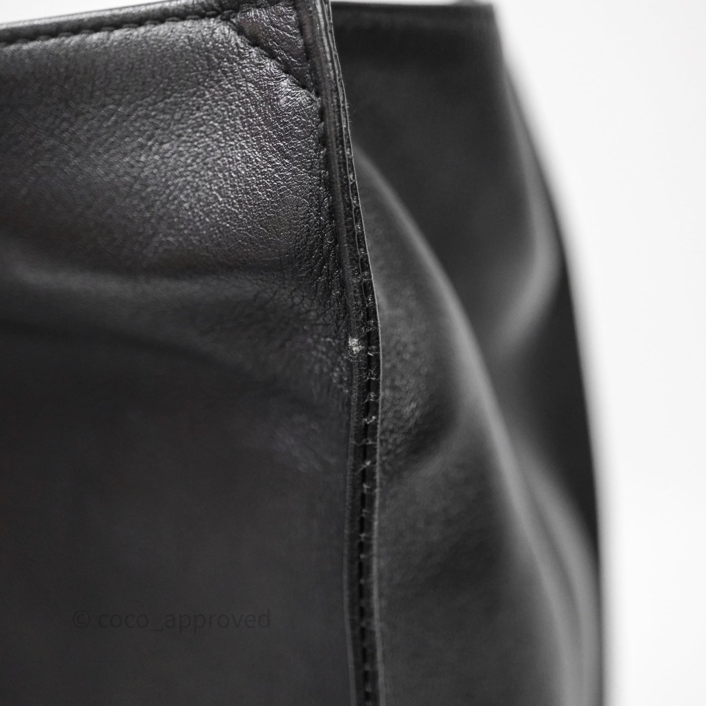 Chanel Vintage Shoulder Bag Black Calfskin Gold Hardware
