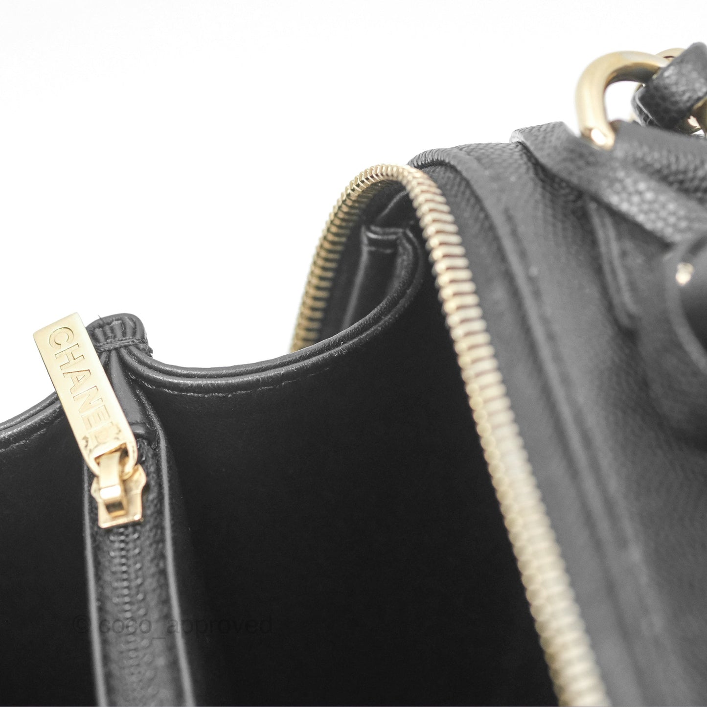 Chanel Quilted Medium CC Filigree Vanity Case Black Caviar Gold Hardware