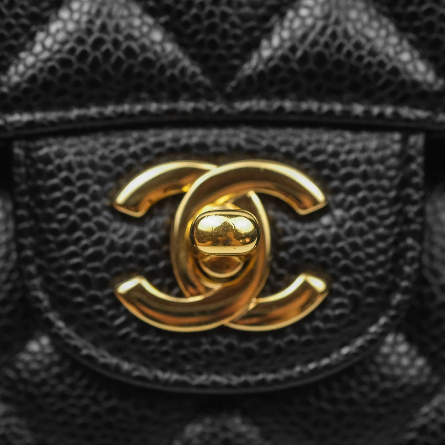 Chanel Classic M/L Medium Flap Quilted Black Caviar Gold Hardware
