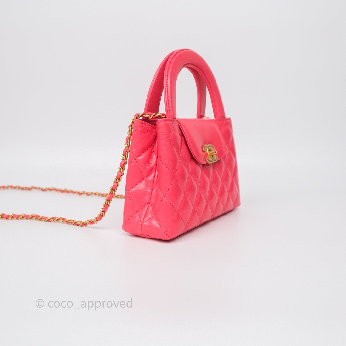 Chanel Kelly Bag Pink Shiny Calfskin Aged Gold Hardware