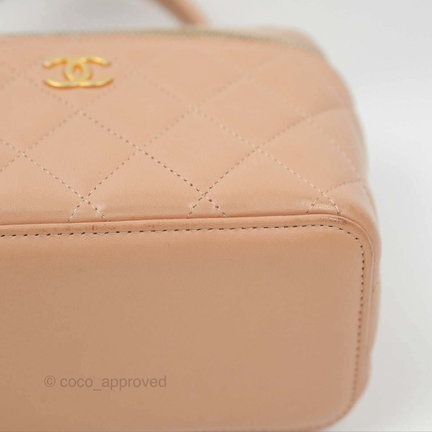 Chanel Vanity Rectangular Top Handle Beige Lambskin Aged Gold Hardware