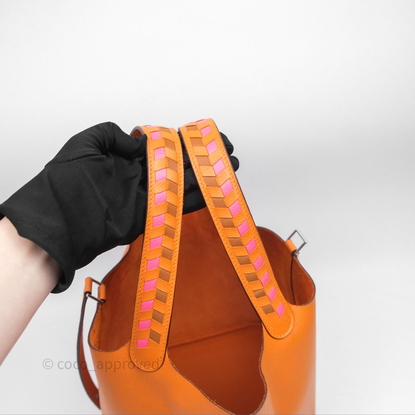 Hermès Tressage De Cuir Picotin Lock 22 Abricot I9/ Rose Azalée 8W/ Gold 37 Epsom Palladium Hardware