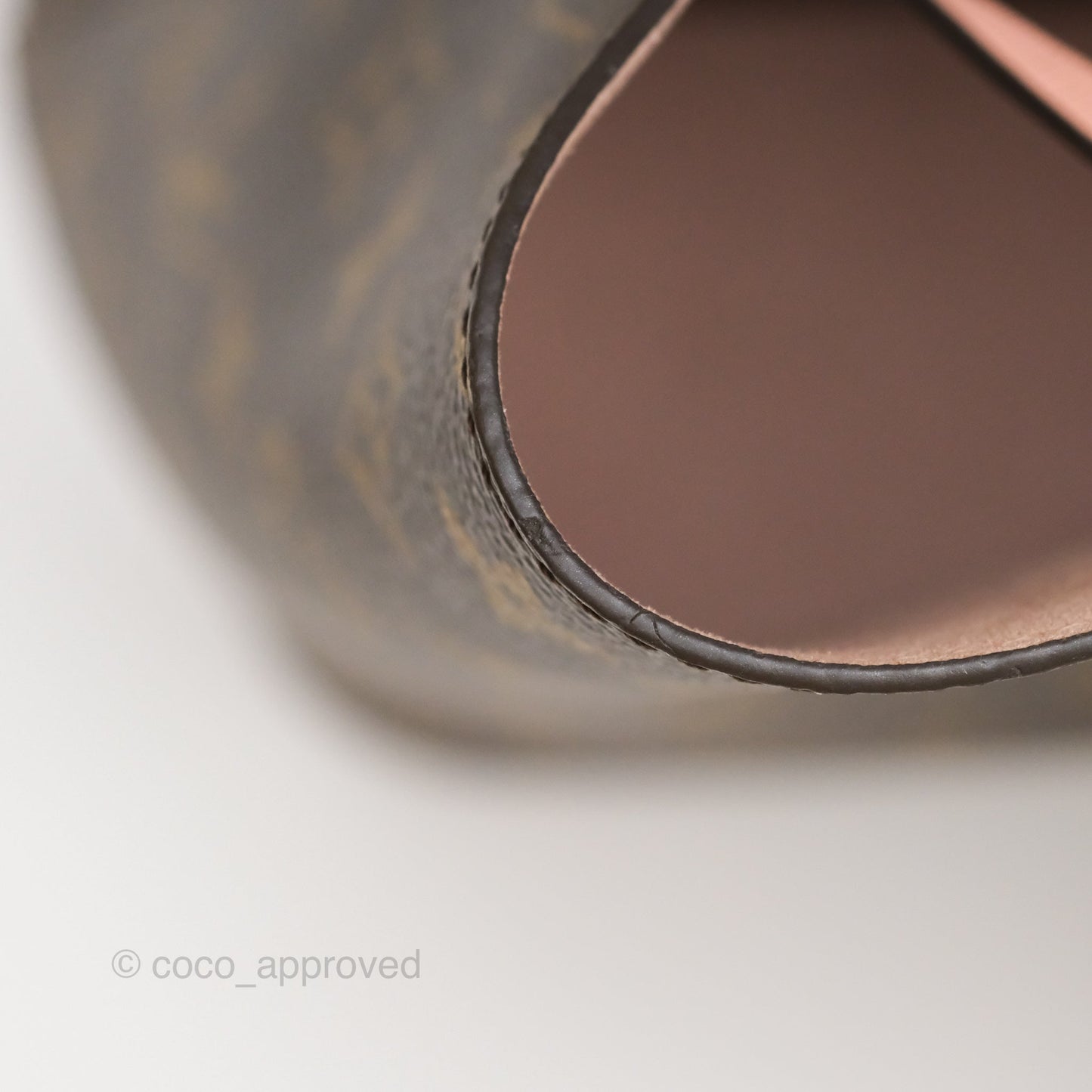 Louis Vuitton Neonoe MM Monogram Pink