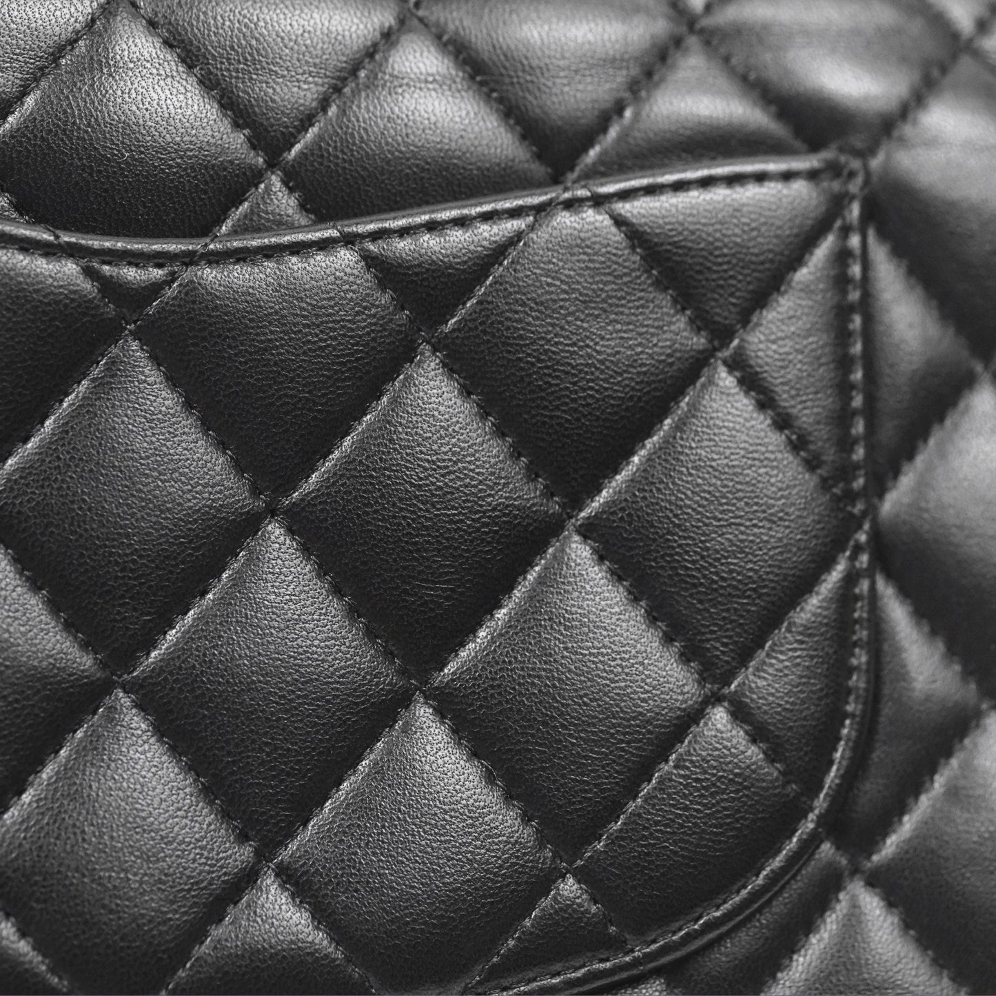 Chanel Classic M/L Medium Flap Quilted Black Lambskin Gold Hardware