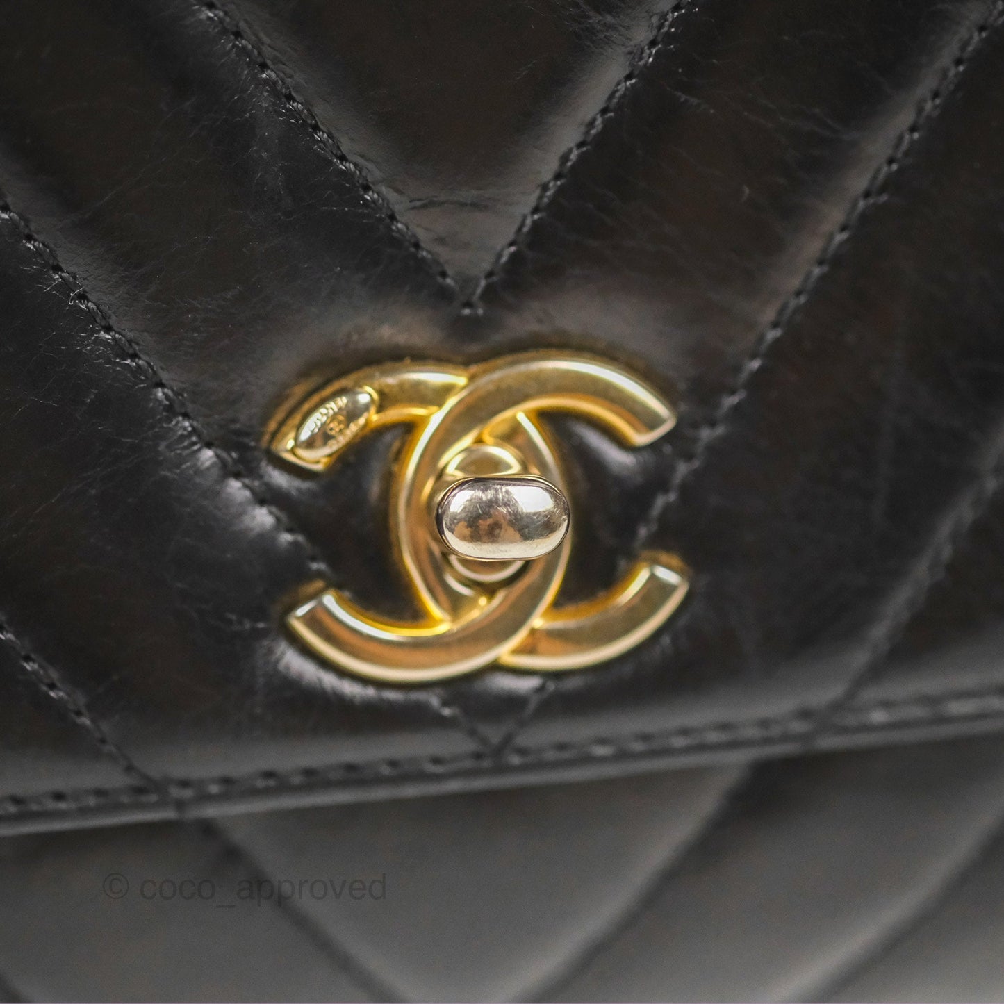 Chanel Chevron Small Coco Handle Black Shiny Aged Calfskin Aged Gold Hardware’s
