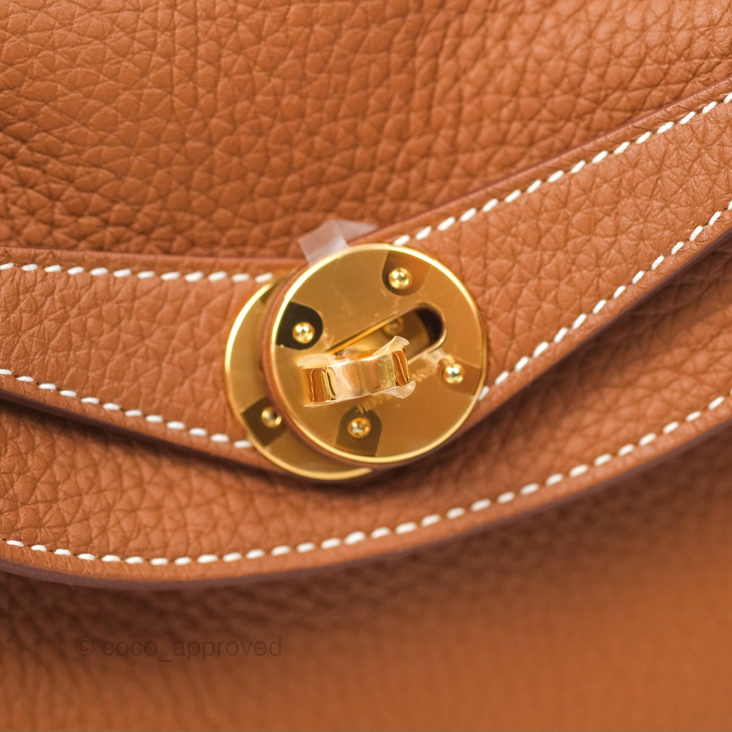 Hermès Lindy 26 Gold Taurillon Clemence Gold Hardware