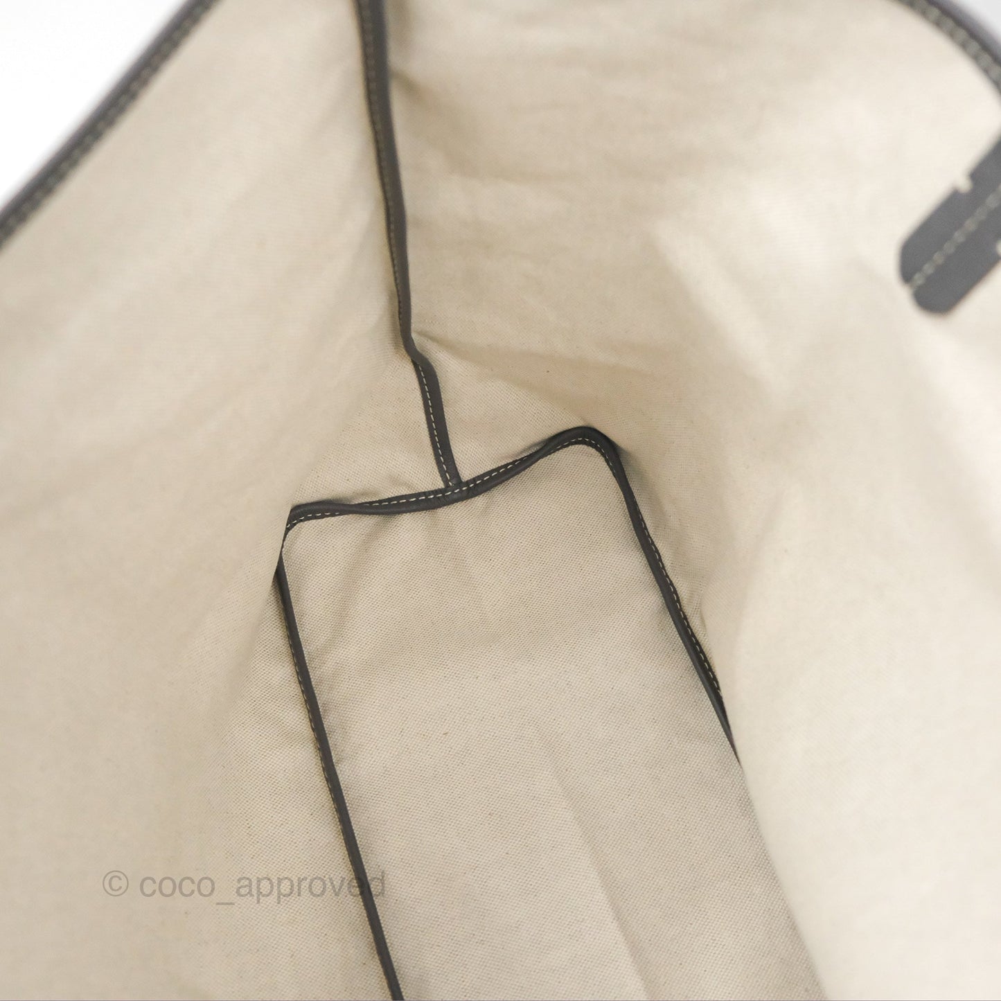 Goyard St Louis Tote PM ⁣⁣⁣⁣⁣⁣⁣⁣⁣⁣⁣⁣⁣⁣⁣⁣⁣⁣⁣⁣Grey Goyardine Canvas