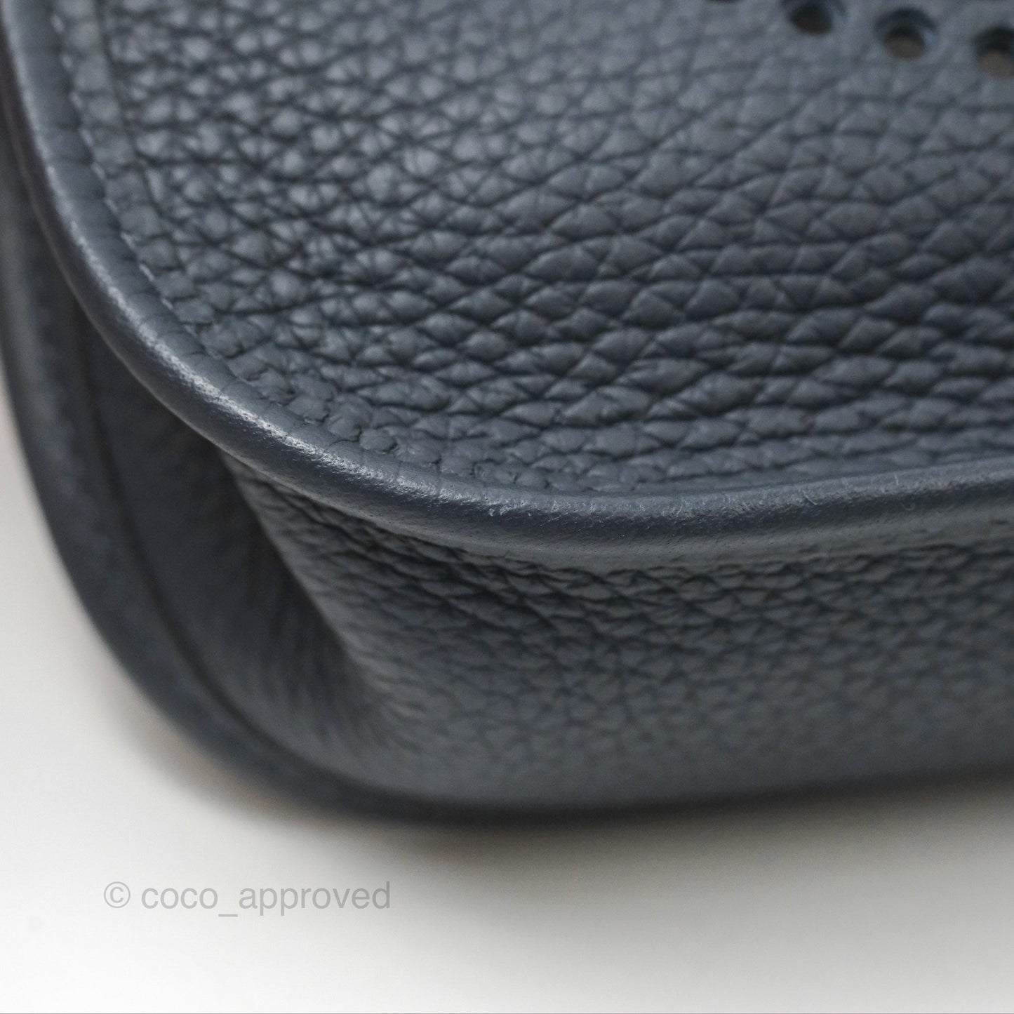 Hermès Mini Evelyne 16 Bleu Nuit 2Z/ Bleu Indigo 76 Clemence Gold Hardware