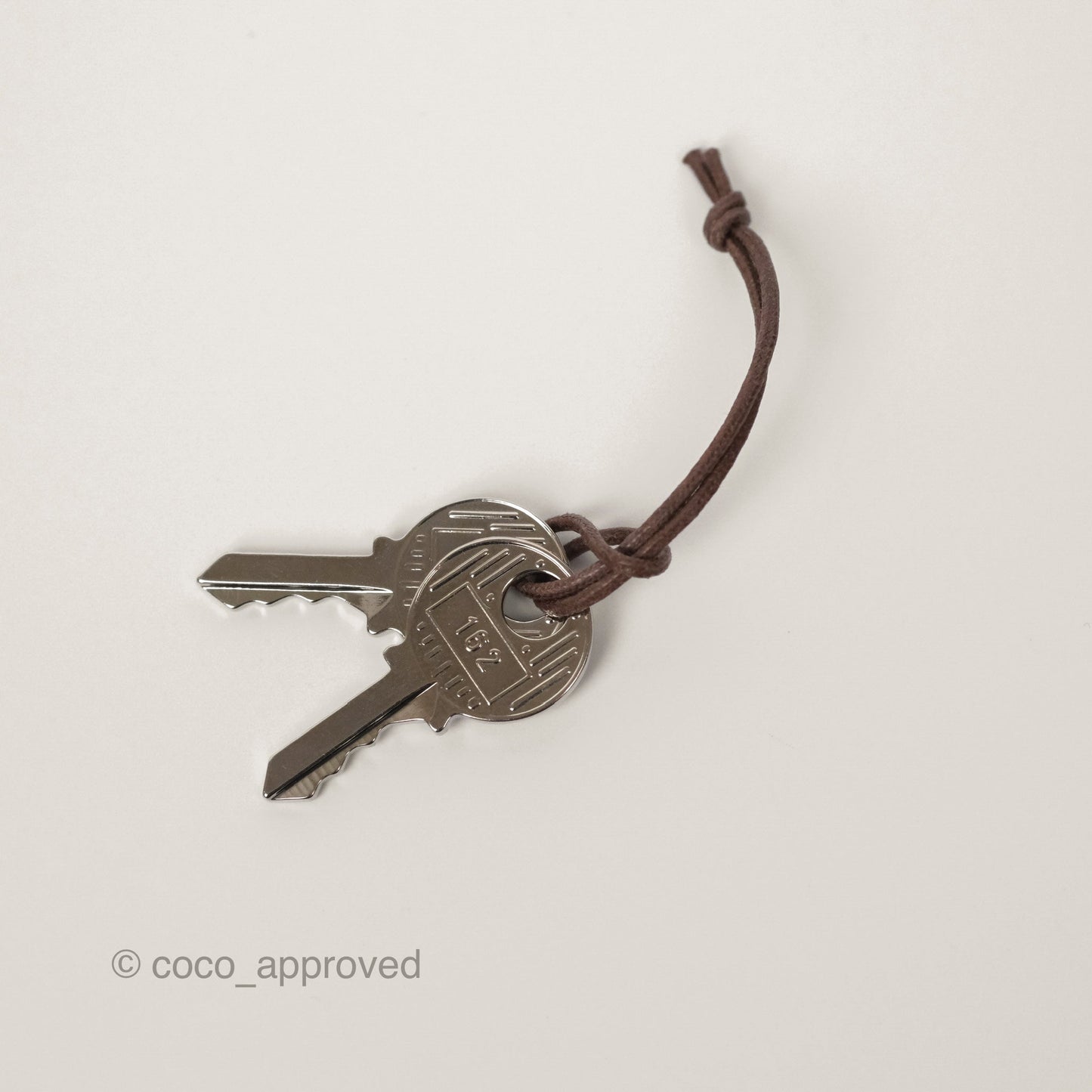 Hermès Picotin Lock 22 Rose Shocking 5R Taurillon Maurice Palladium Hardware