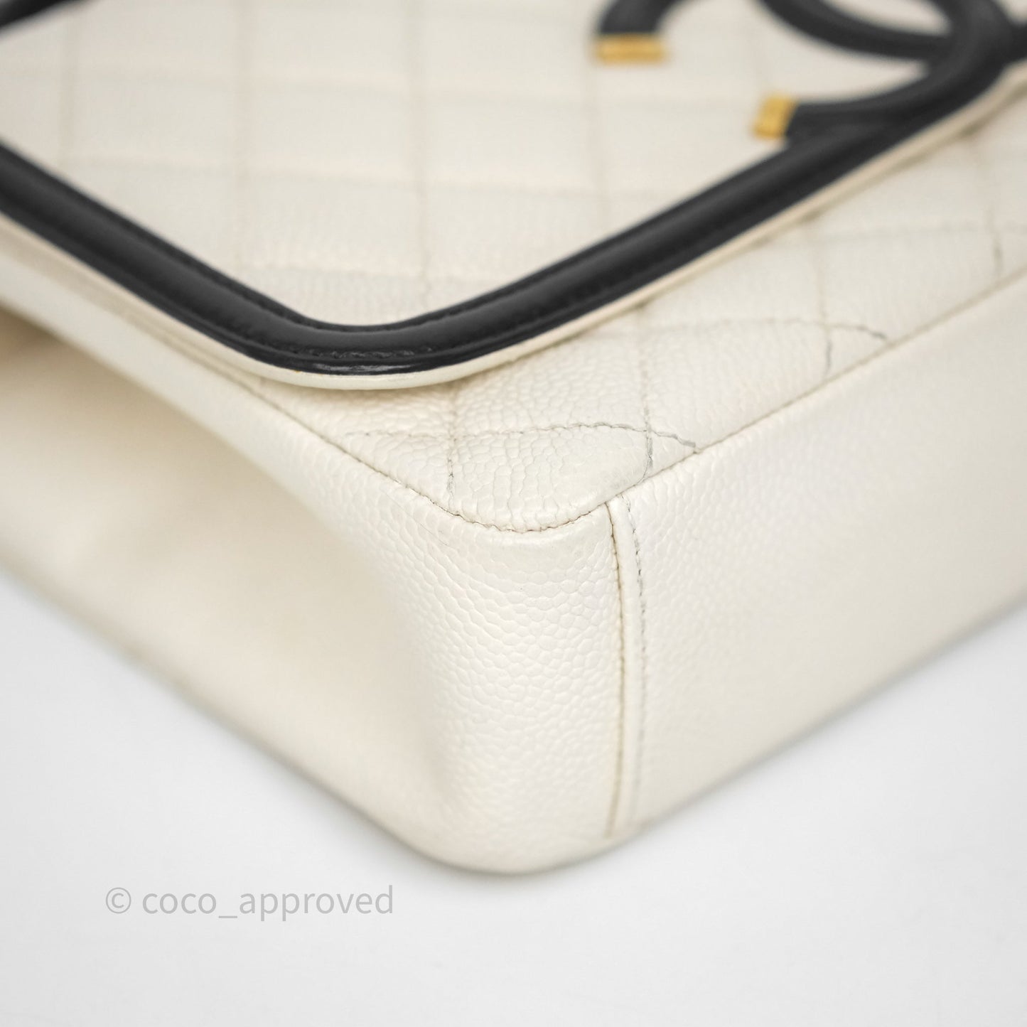 Chanel Quilted Medium CC Filigree Flap White/ Black Caviar
