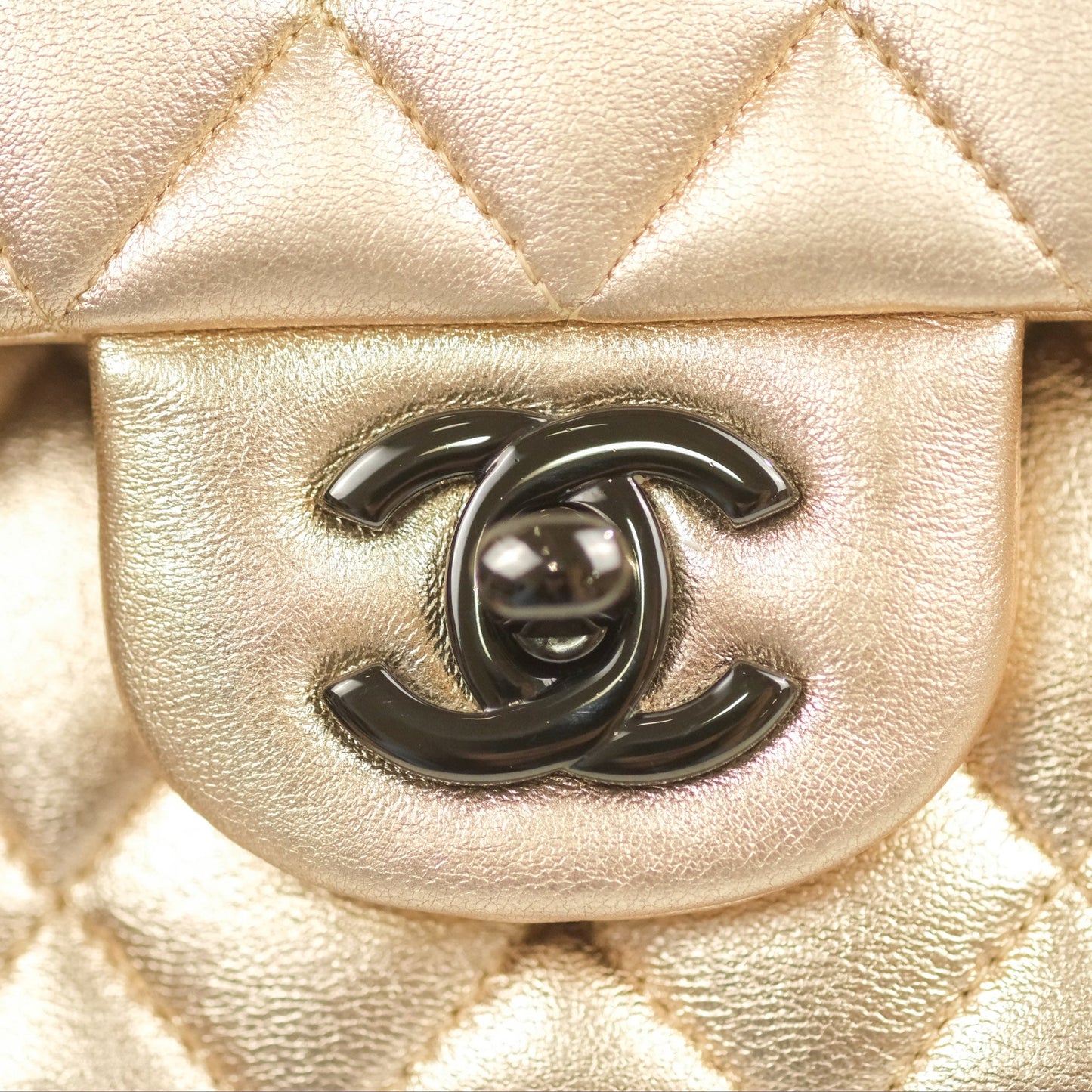 Chanel Classic M/L Medium Flap Quilted Metallic Gold Lambskin Gun Metal