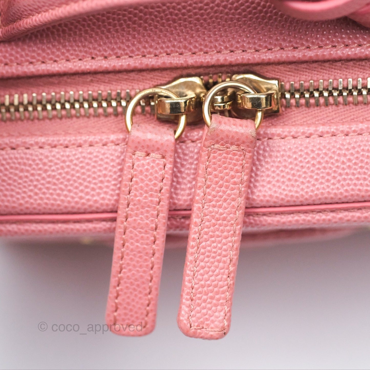 Chanel Quilted Small CC Filigree Vanity Case Pink Caviar Gold Hardware