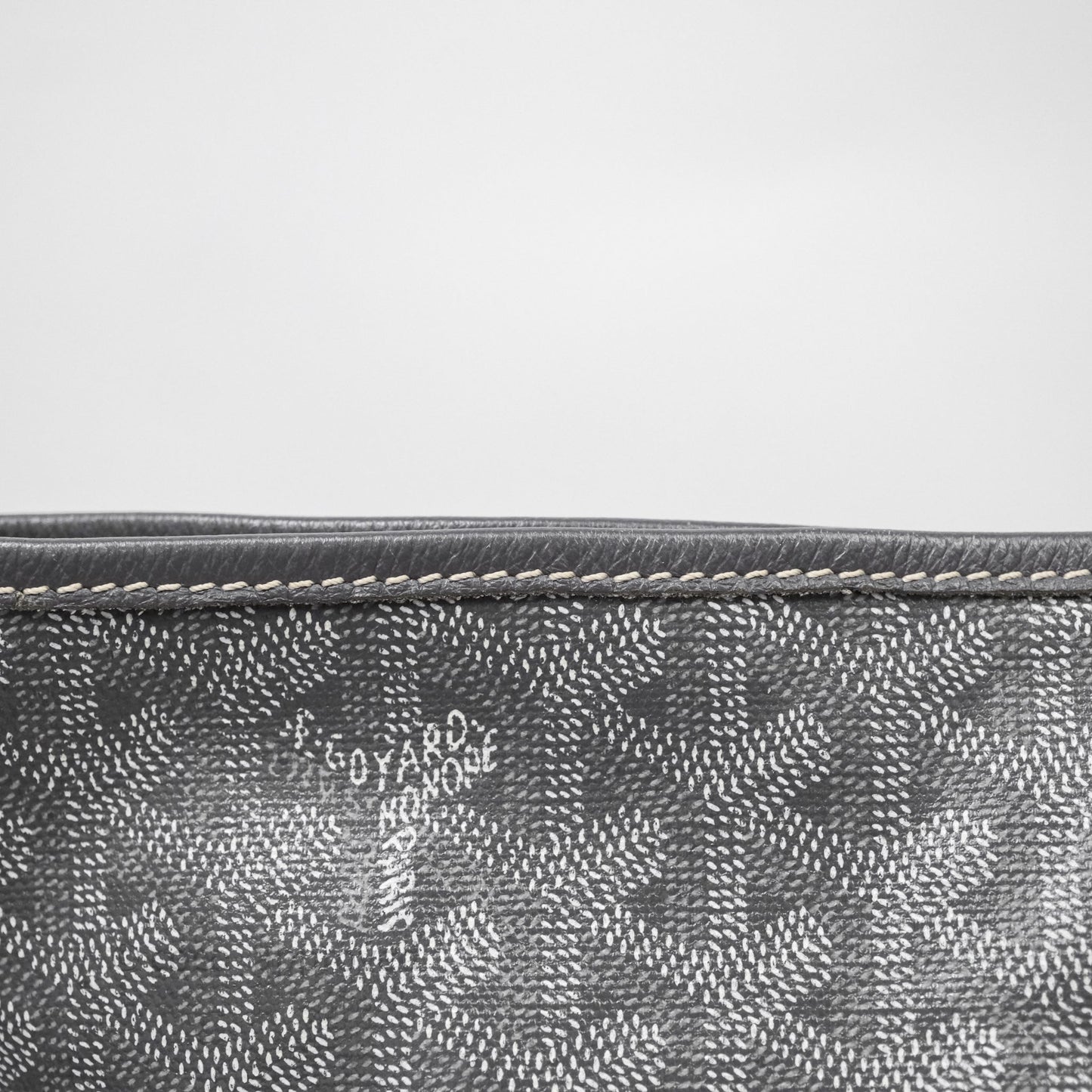 Goyard St Louis Tote PM ⁣⁣⁣⁣⁣⁣⁣⁣⁣⁣⁣⁣⁣⁣⁣⁣⁣⁣⁣⁣Grey