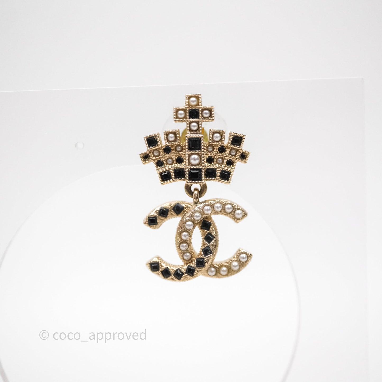 Chanel Black Resin Pearl Crown CC Drop Earrings Gold Tone 21A