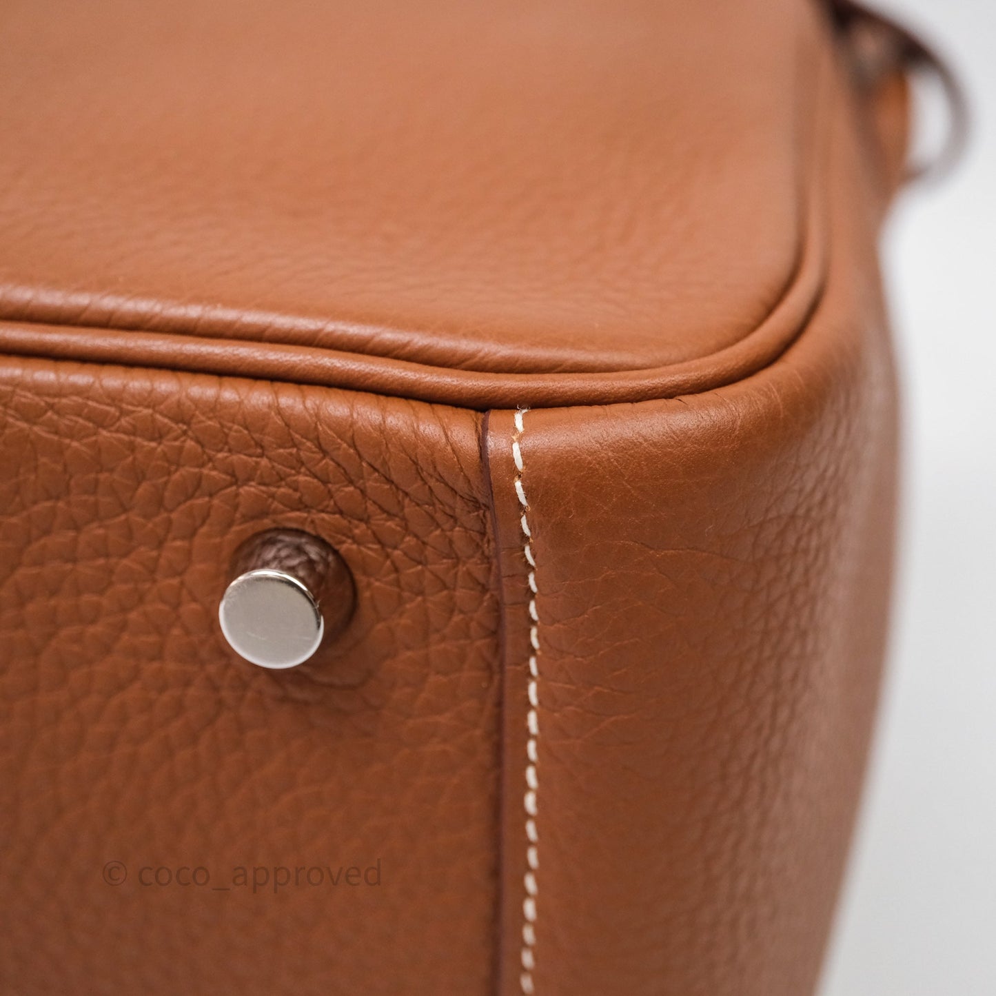 Hermès Lindy 26 Gold Clemence Palladium Hardware