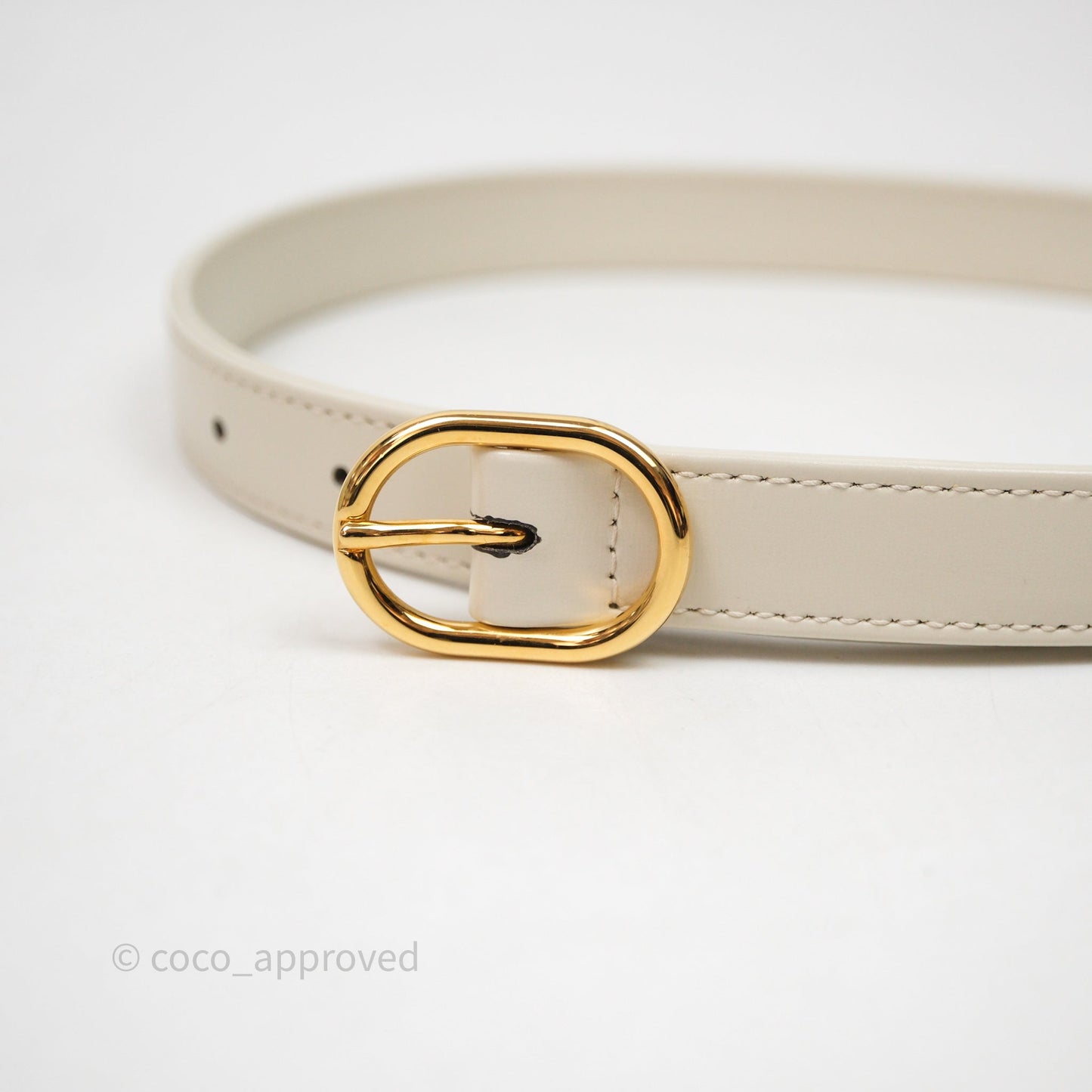 Gucci Jackie 1961 White Small Shoulder Bag Gold Hardware