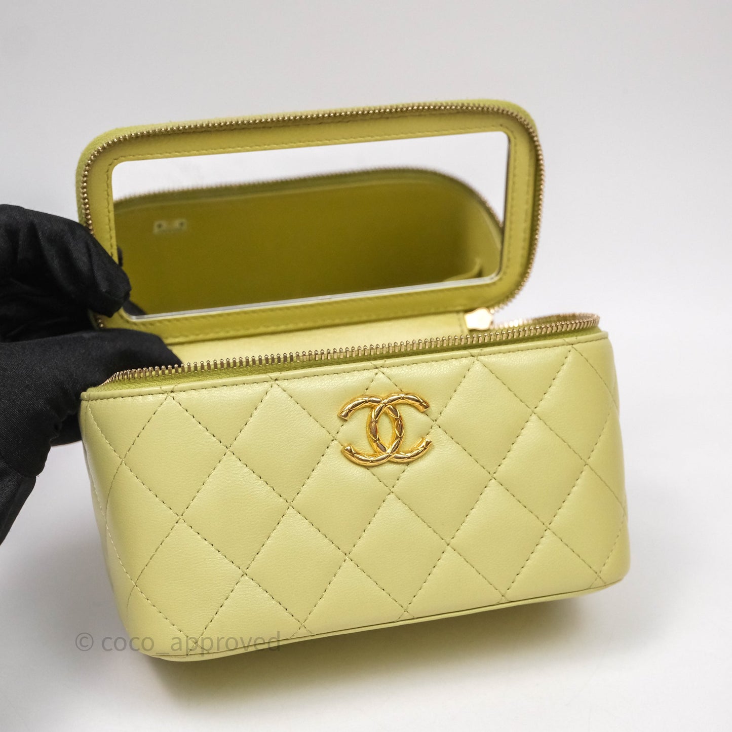 Chanel Quilted Vanity With Chain Lambskin Green Gold Hardware