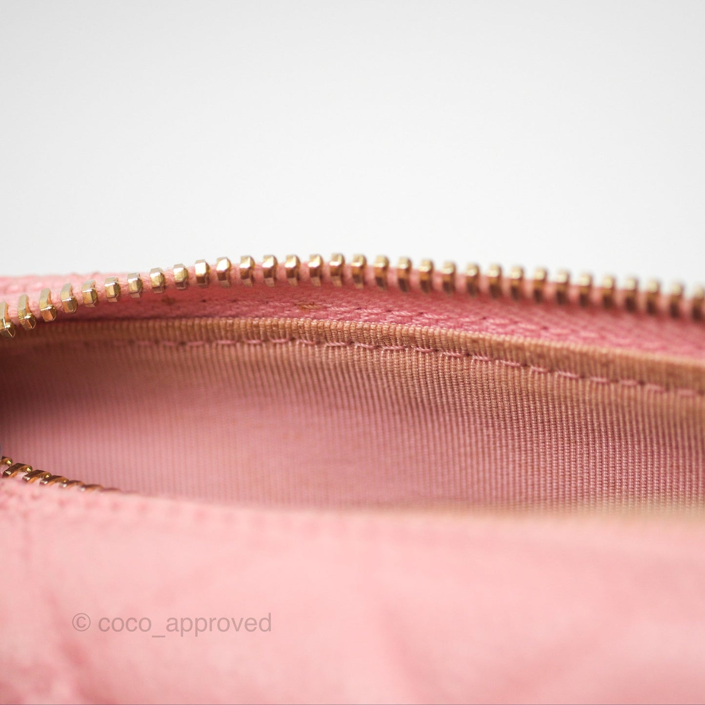 Chanel Vintage CC Quilted Shoulder Bag Pink Caviar Gold Hardware