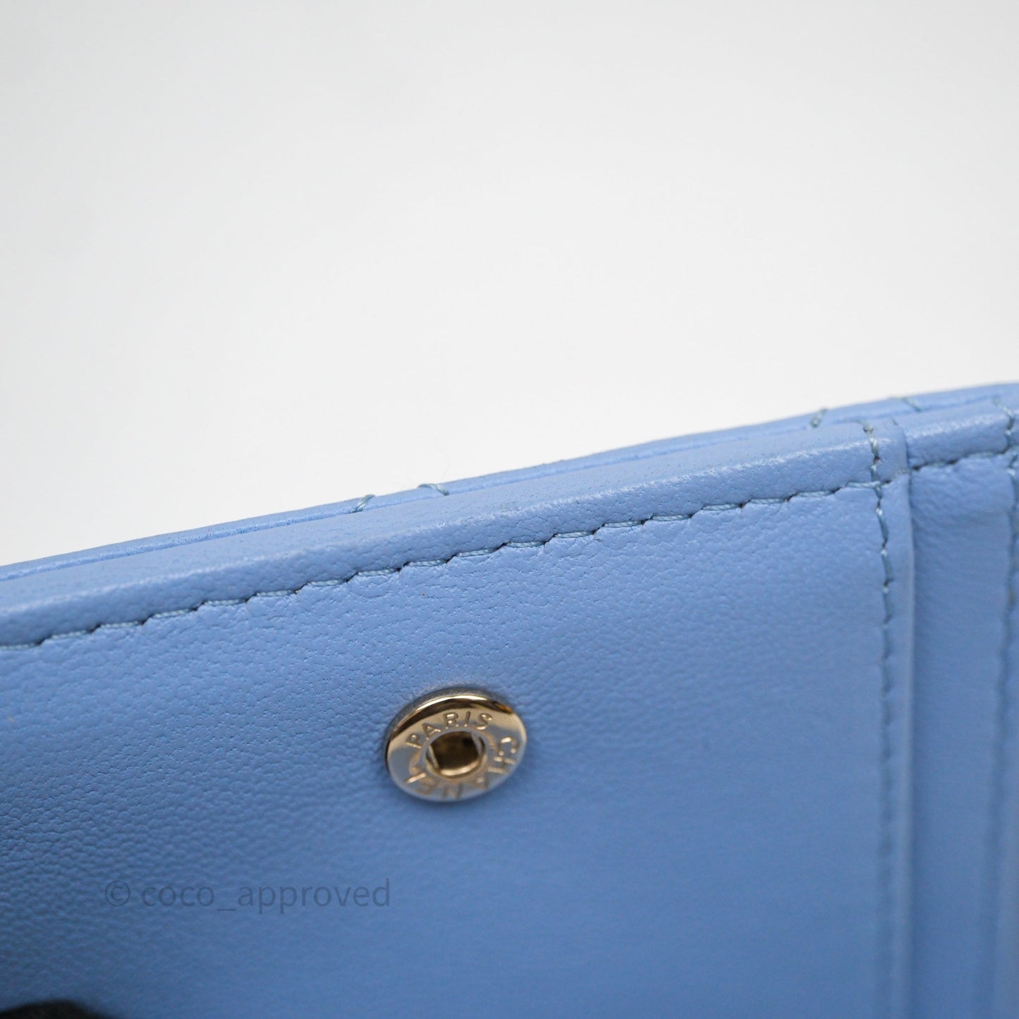 Chanel Classic Zipped Coin Purse Blue Lambskin Gold Hardware