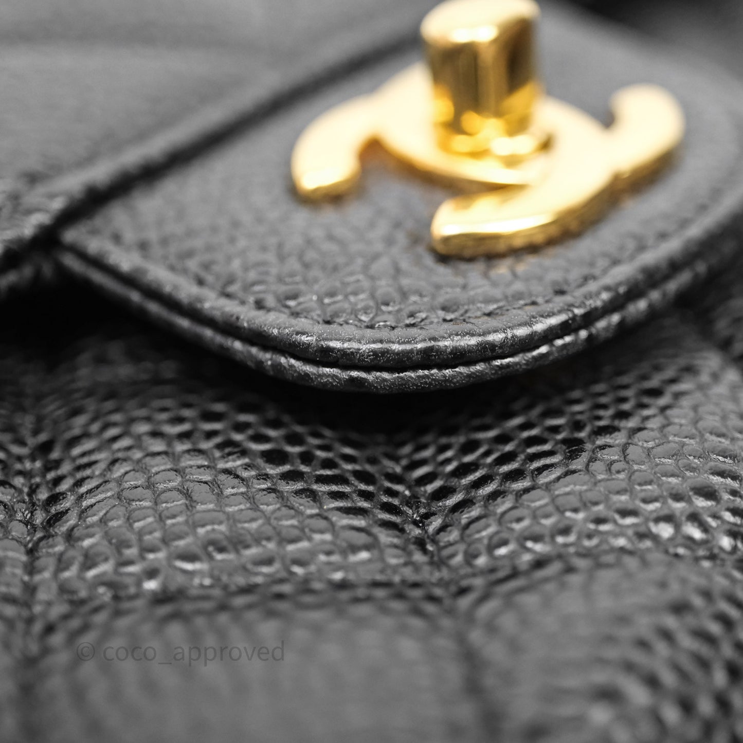 Chanel Classic M/L Medium Flap Quilted Black Caviar Gold Hardware
