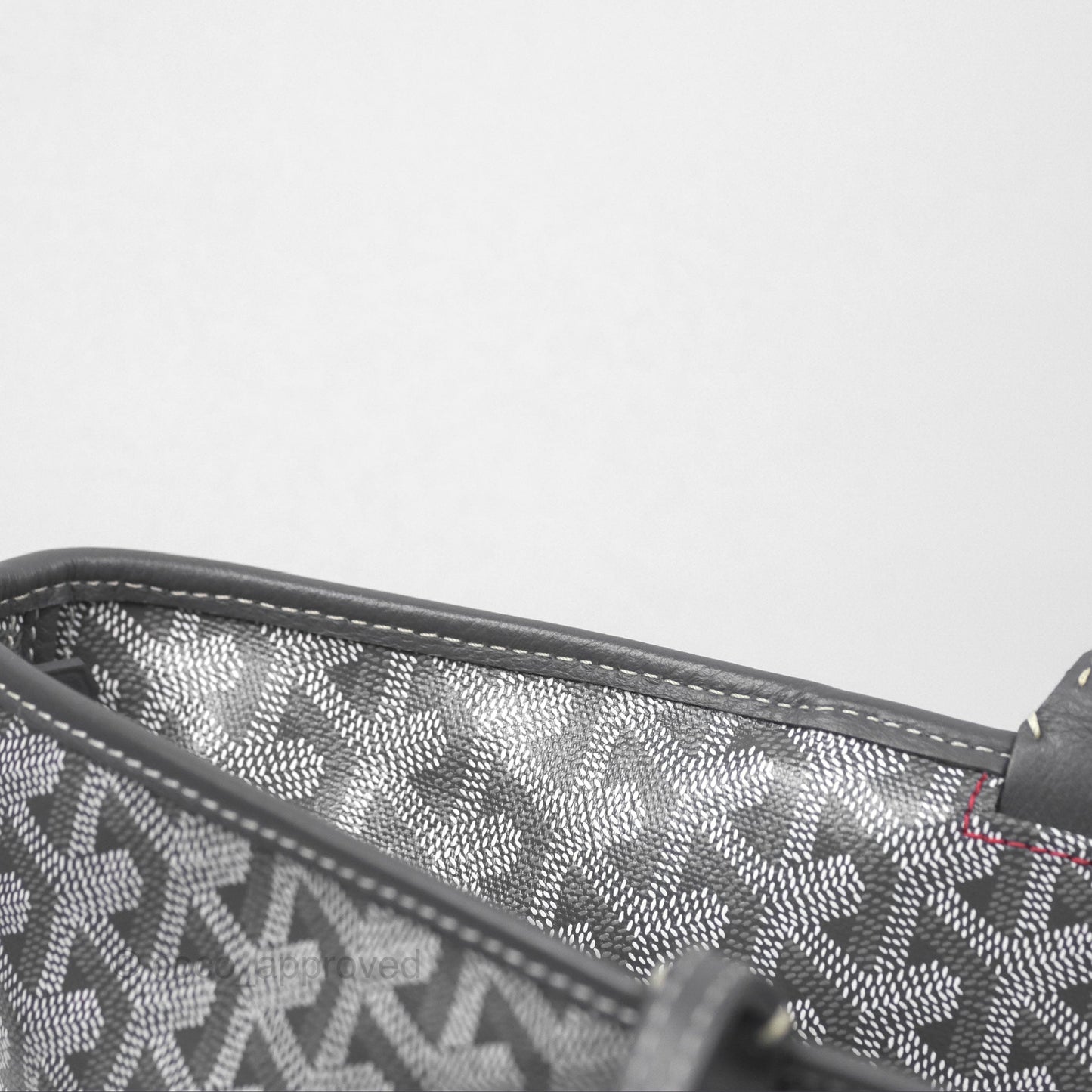 Goyard St Artois Tote MM ⁣⁣⁣⁣⁣⁣⁣⁣⁣⁣⁣⁣⁣⁣⁣⁣⁣⁣⁣⁣Grey Canvas