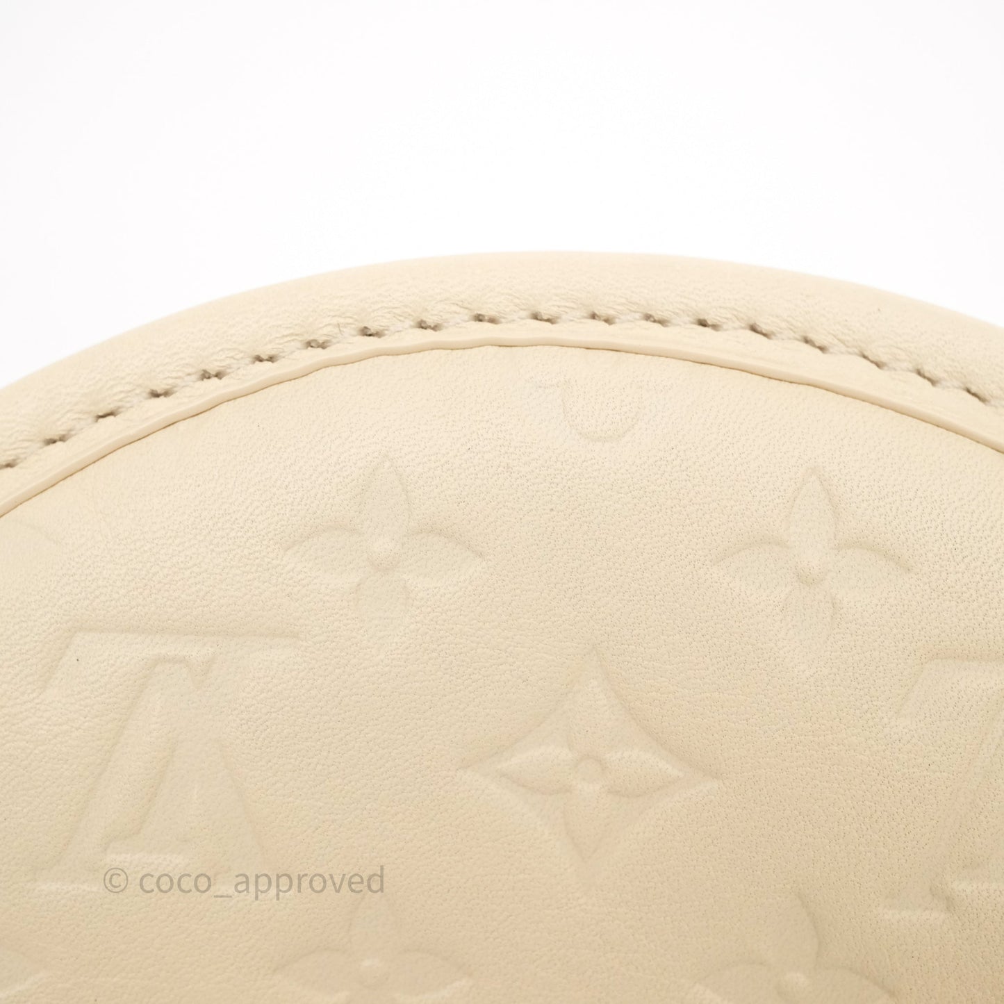Louis Vuitton Gyoza Key Pouch Beige