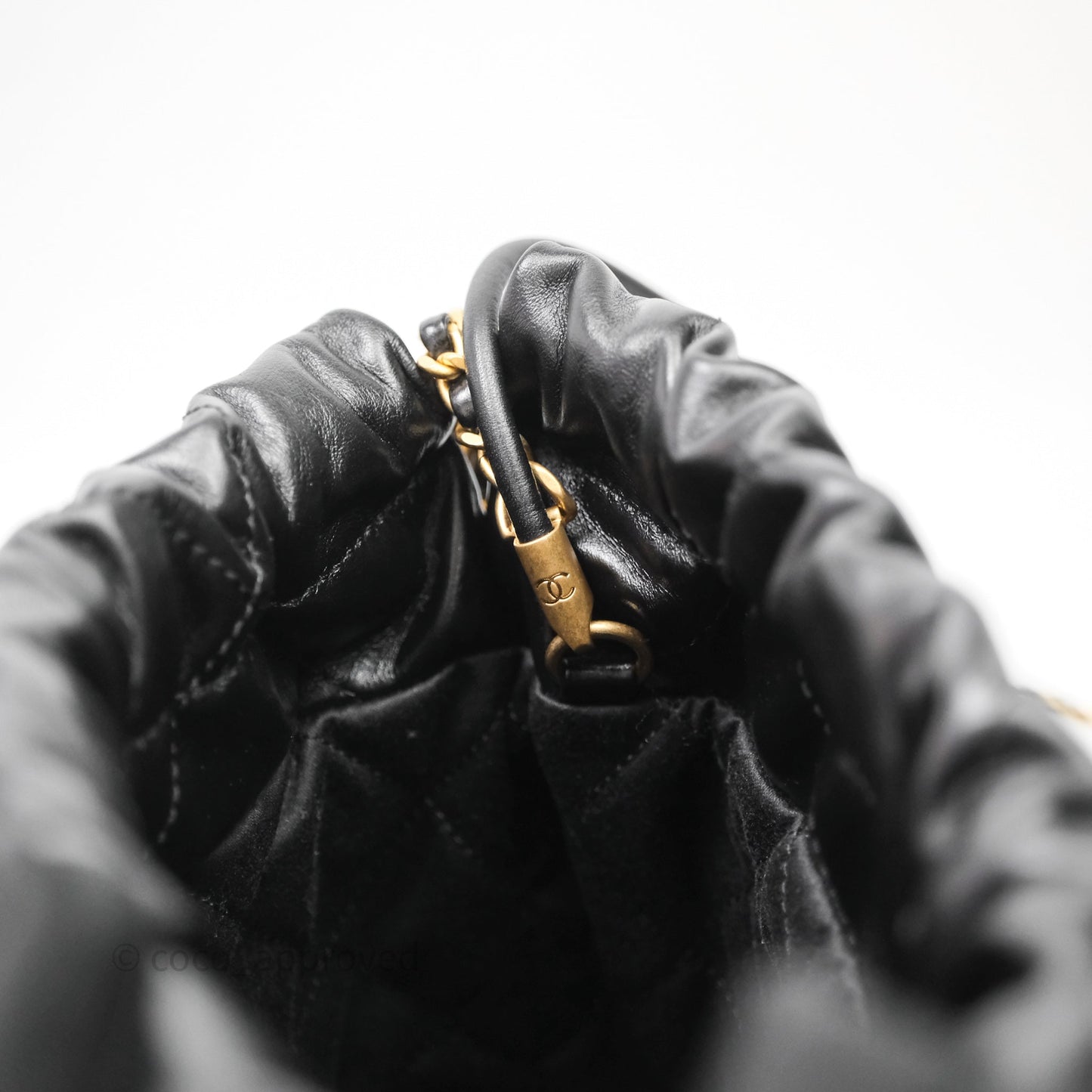 Chanel 22 Mini Bag Black Shiny Crumpled Calfskin Aged Gold Hardware