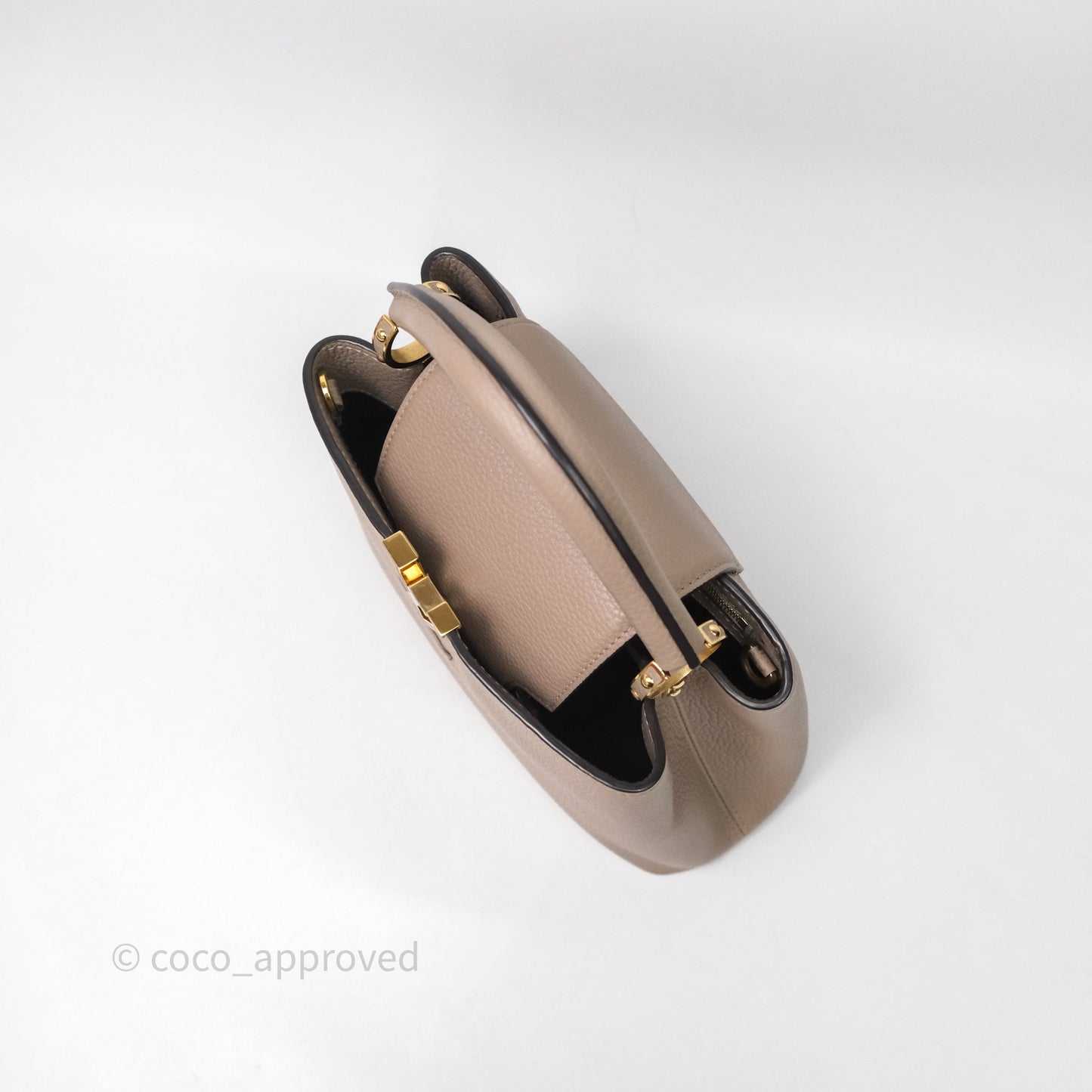 Louis Vuitton Taurillon Capucines BB Galet