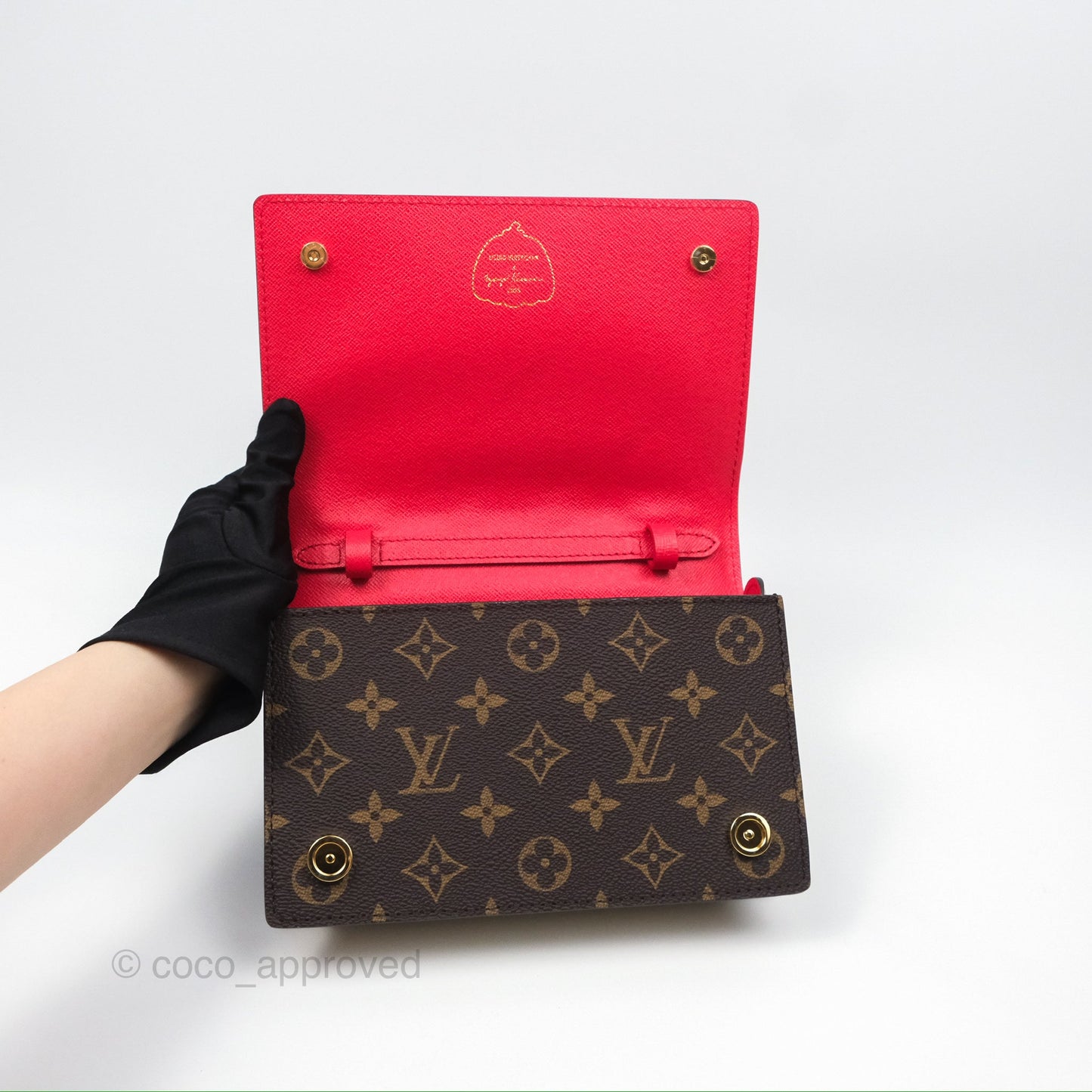 Louis Vuitton x Yayoi Kusama Monogram Painted Dots Book WOC