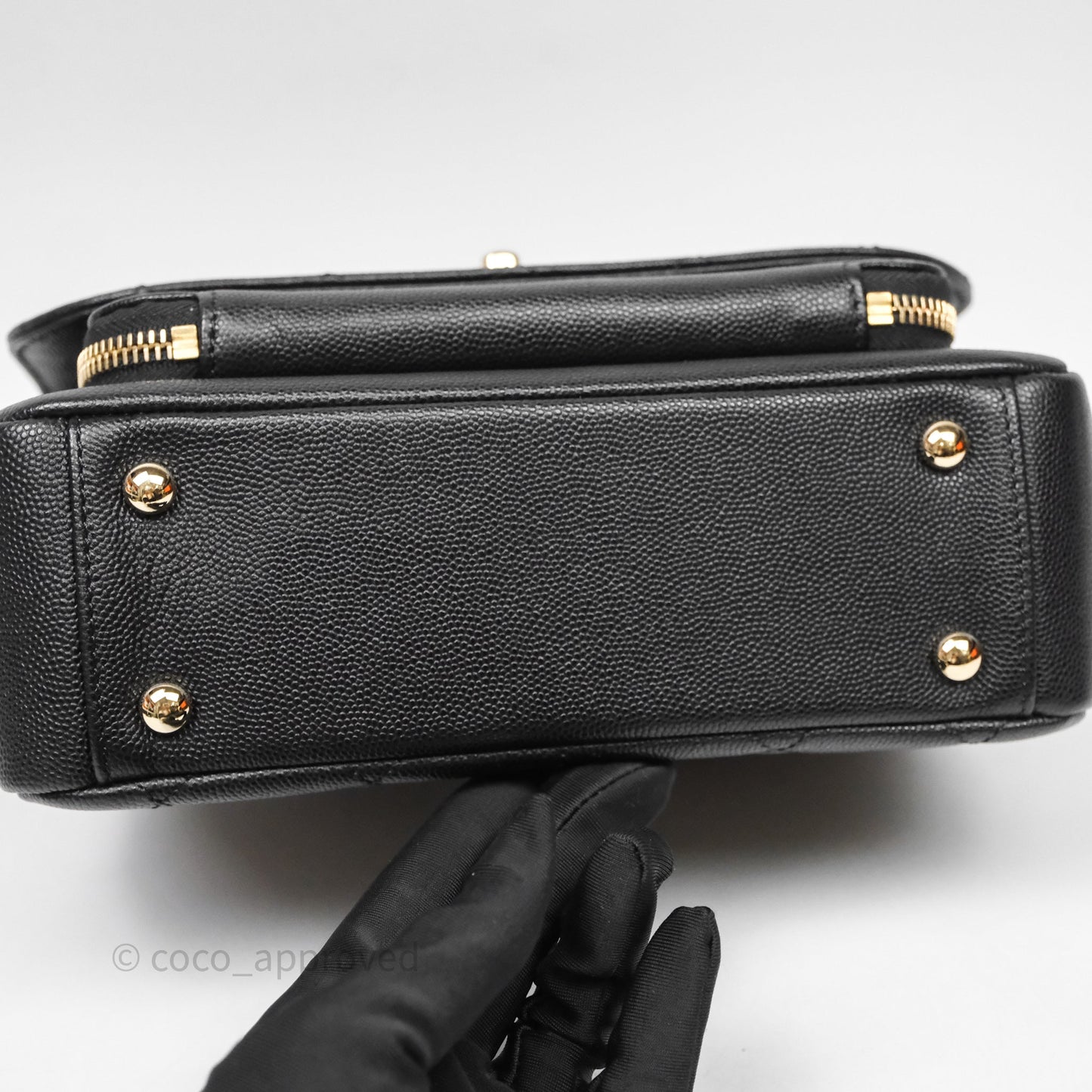 Chanel Quilted Medium Business Affinity Flap Black Caviar Gold Hardware