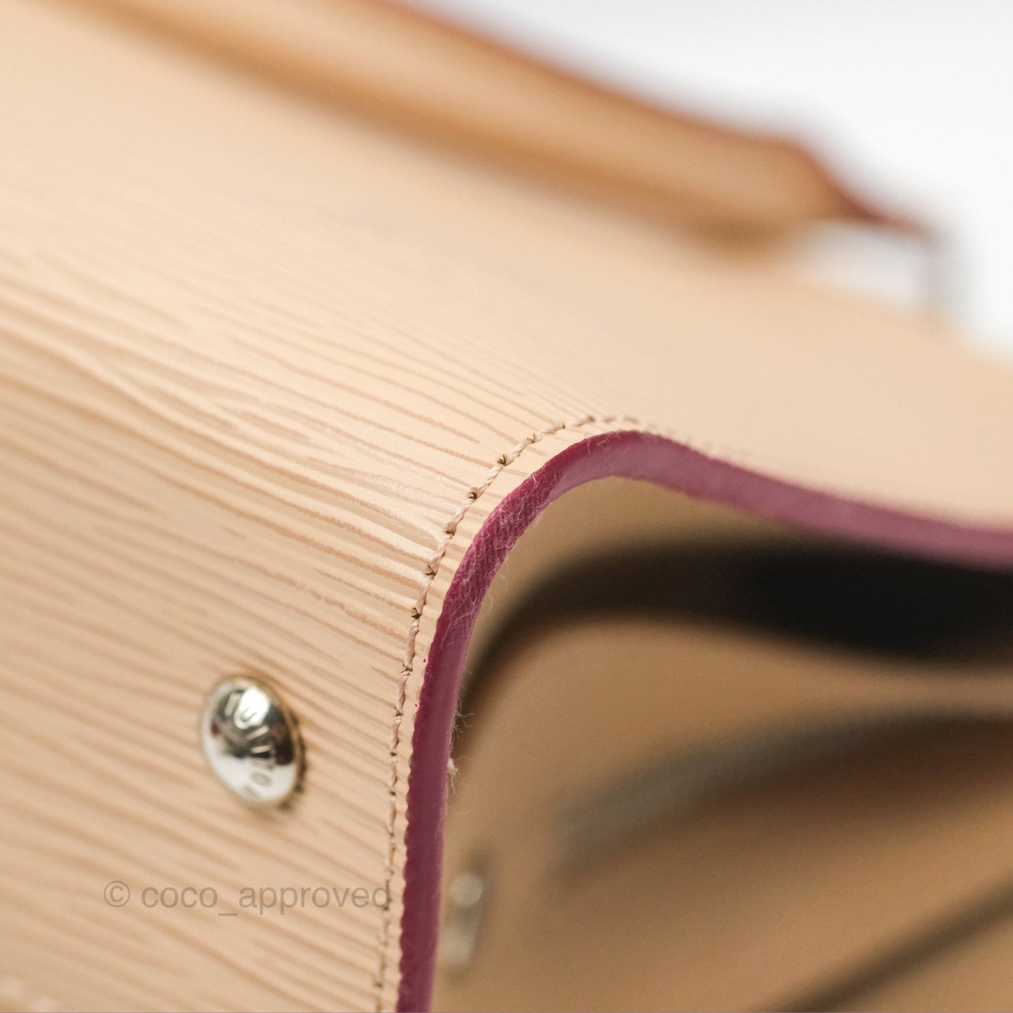 Louis Vuitton Vaneau MM Beige Epi