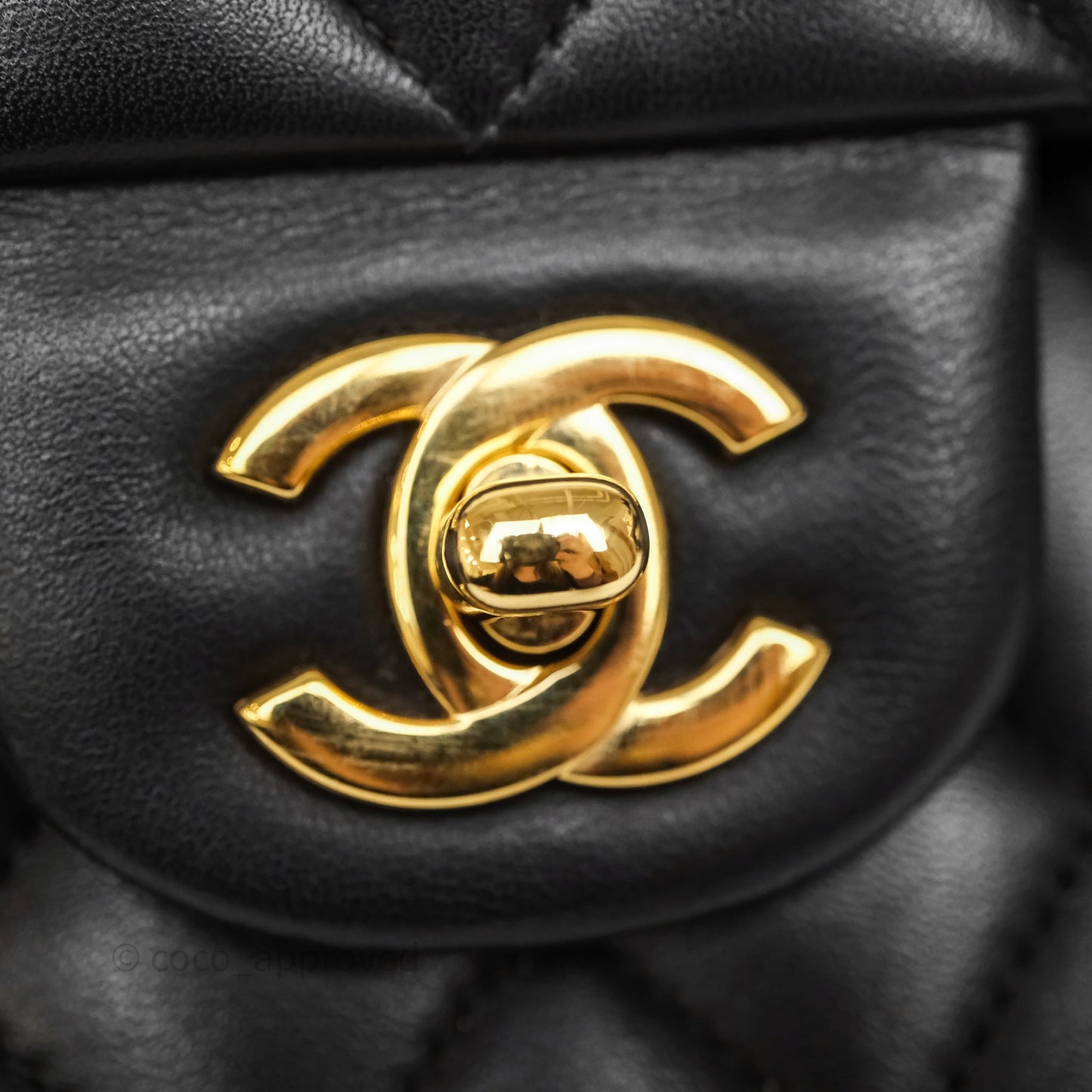 Chanel Quilted Classic M/L Medium Flap  Black Lambskin Gold Hardware
