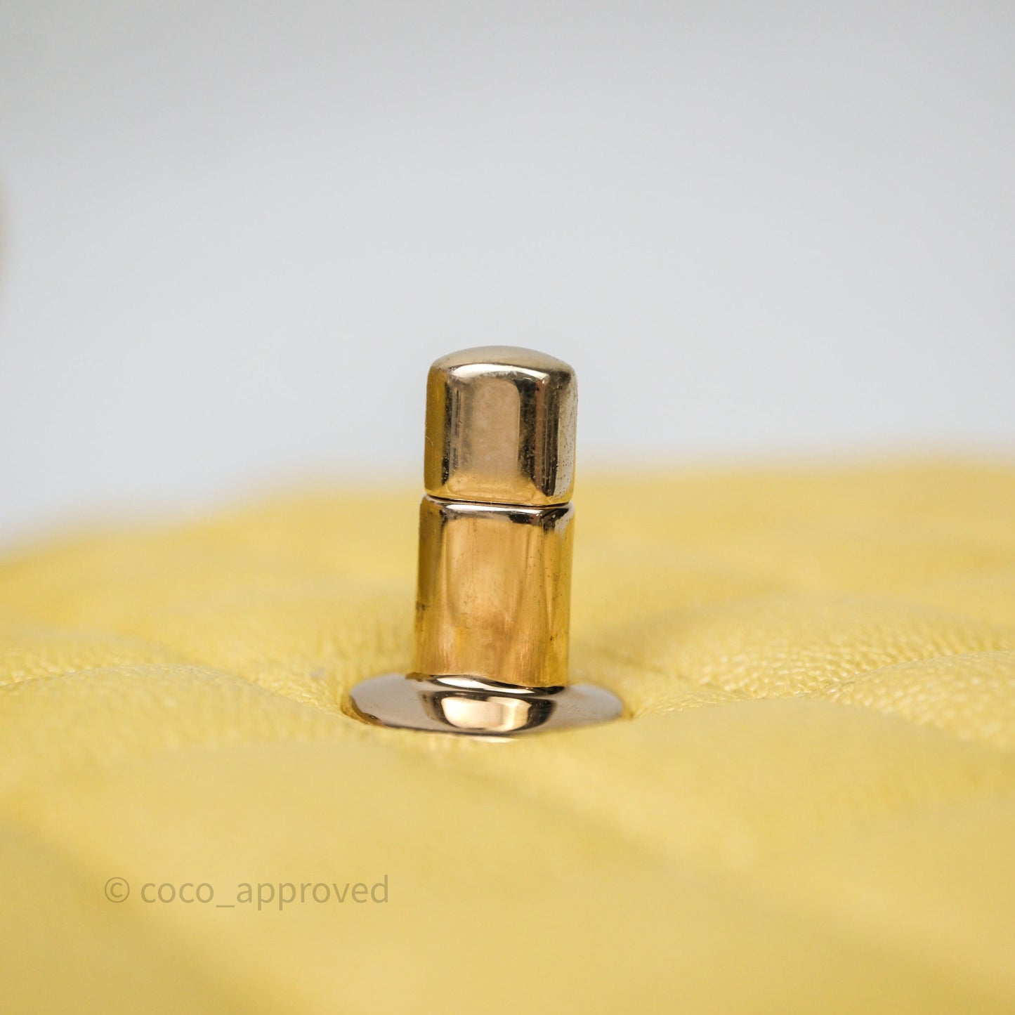 Chanel Classic M/L Medium Flap Quilted Iridescent Yellow Caviar Gold Hardware